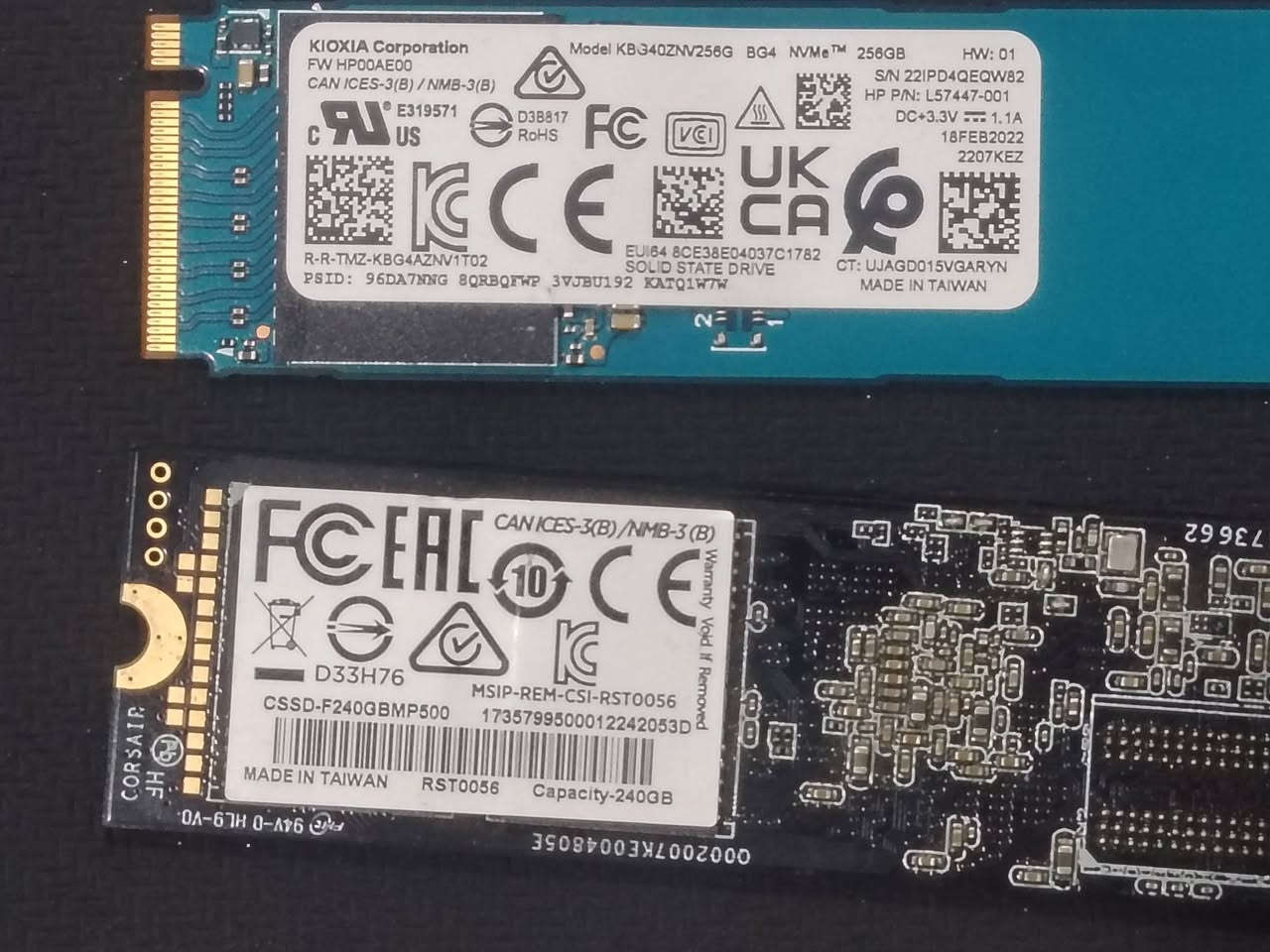 السلام عليكم 
هاردات ssd m.2 (بدون راك) على الفحص
Kioxia BG4 256GB 
الصحه 95% يعني مستخدم قليل كلش السعر (50 الف)

Corsair MP500 240GB
الصحه 99% يعني اخو الجديد السعر (50 الف)

WD SN730 256GB 
الصحه 55% السعر (45 الف)

جميع الهاردات مفحوصه و ايضا الفحص قبل الشراء 

العنوان بغداد الغزاليه (لا يوجد توصيل)
هـ/***********
