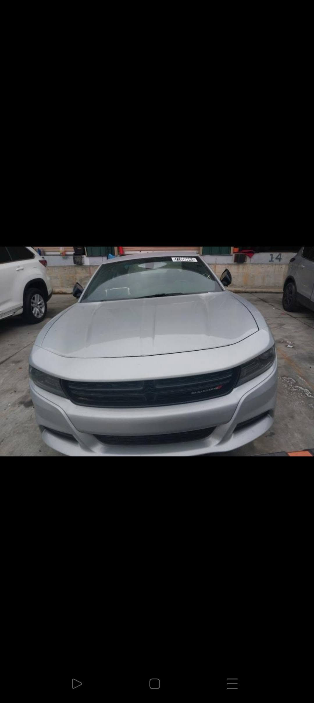 جارجر SXT • ٢٠٢٣ • بدون رقم
