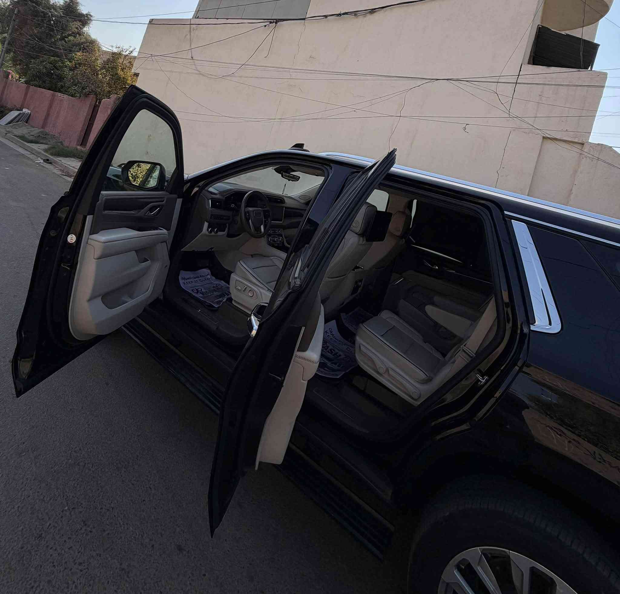﷽
للبيع جيمسي 2023 دنلي السعر 💵440 $ رخيصة وب عافية للياخذها رقم بغداد ب اسمي ورقمها حلو 
Yukon Denali 
ماشيه 95 الف كيلو 
ضمان شركه منصور ٥ سنوات 
محرك مفتوح بطالة يعني مفتوح 
كفالة من الصبغ والبارد فقط ركن الدعامية الامامي كد ٤ اصابع تكحيل كارت والسونار منشور موضح 
محرك ٦٢٠٠ ، كير ١٠ نمر 
‎فول موصفات 

‎داتا شو كبير ، رادار جانبي خلفي امامي ، رادار ،مانع تصادم  امامي ، رادار مانع تصادم خلفي ، خمس كامرات ، خمس بصمات
‎كشنات تبريد تدفأه خزن وكهرباء ، كشن رجاج تحذير ، كشن خلفي منفصل ، كشنات الخلفيه كهرباء ، لون الكشنات ابيض مميز جدا ، جنطه كهرباء
‎شاشات خلفيي 🖥️ ، ستيرن كهرباء ، بانوراما ، كيجات شاشة الكتروني . دوسات كهرباء ، فور ويل ، اربع انضمه قياده ، جكات
‎ جمسي دنالي اعلي فئه ب جمسي
‎ثلاجه ، شاحن ويار ليس
بغداد الدورة ***********

