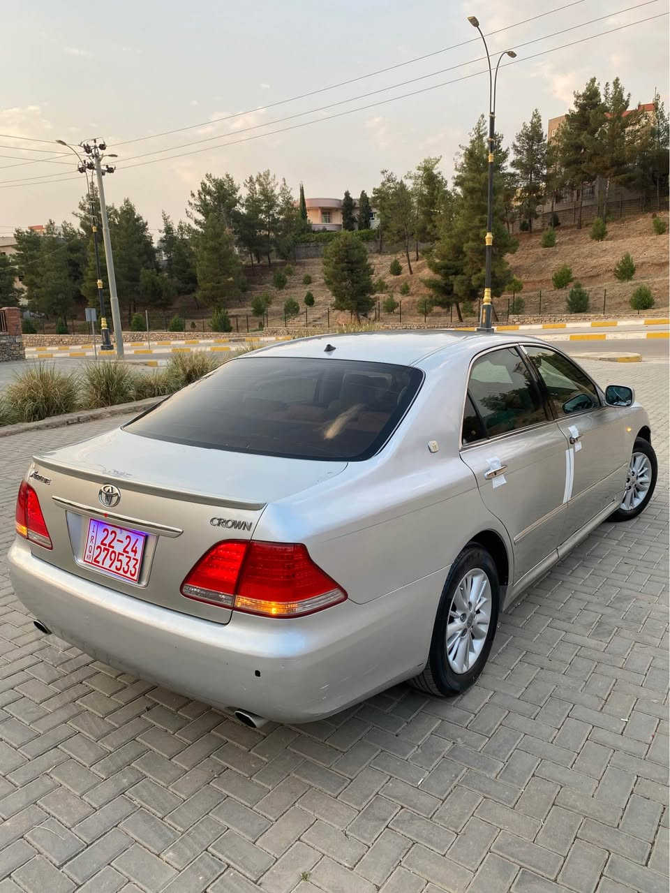 سەرەتا بە ناوی خوای گەورە و میهرەبان

تۆیۆتا کراون شاهانە
مۆدیل ٢٠٠٥
مواسفات ٣ دوگمەی بیلاد سپۆرت ناو کرێمی و بەسمەیە و چوار جام کارەبایی و ئۆتۆیە و سوکان کارەبایی و سوکان ڤۆلیۆم و سوکان مجموعە لیکسز و تعدید سرعە و ئاوینە شەفتە و ئاوینە ایتەرە و دەبل گیچ و دەبل ایرباگ و تەبرید مرکزی و سیستەمی تراکشن و سیستەمی ABS و زۆر مواسفاتی تر..!
نموونە لە جوانی و پاکی
گیر و مەکینە و کارەبایی و تەبرید و تەقە و رەقە و تندوتۆلی بەشەرت
گیر و مەکینەی بەشەرت گیر و مەکینە گەورەی شانسی ١٨٢ مەرخوب
سەیارەکە لێزەری دوبەیە(بڕاوەیە) و کامل مەسروف کراوە
سەقف و کەڤەر و خایس و حیزام بەشەرت
سەقفی بۆیاخی نیە و کەڤەر گۆراو نیە.! حیزامیش نیە.! سۆنەریم داناوە.!
ناو دەری زۆر جوان و پاک ماوەتەوە
٤ تایە و ویلی لۆکی لە ژێرە
سەیارەکە ماڵانە و کۆدی نیە و کامل سێرڤس کراوە رۆنی گیر و رۆنی مەکینە و کامل شلەمەنیەکانی گۆراوە
ماڵی دۆستە و دیناریک مەسروفی نیە
بۆ عەیب و عار و مەسروف پرسیار مەکە.!
شوین// هەڵەبجەی شەهید
سعری// ٤٤ گڵا مجالیکی کەم

ئاسیا// *********** ☎️
کۆرەک// *********** ☎️

واتساب و ڤایبەری لەسەرە.! حلبجة, السليمانية
