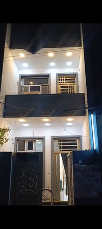 بيت للبيع مساحه 75متر يحتوي علا ثلاث غرف نوم  واستقبال وعلا حمام عدد 2...