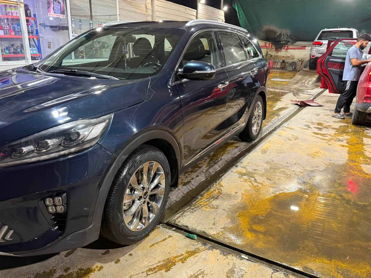 🚙 للبيع كيا سورينتو 2020 خليجي
🔹 6 سلندر�🔹 لون أزرق�🔹  فول بدون فتحه�🔹 ماشية 100 ألف كم�🔹 رقم بغداد�🔹 مبدل بنيد
💰 السعر215 $ 
📍 بغداد�📞 ***********
