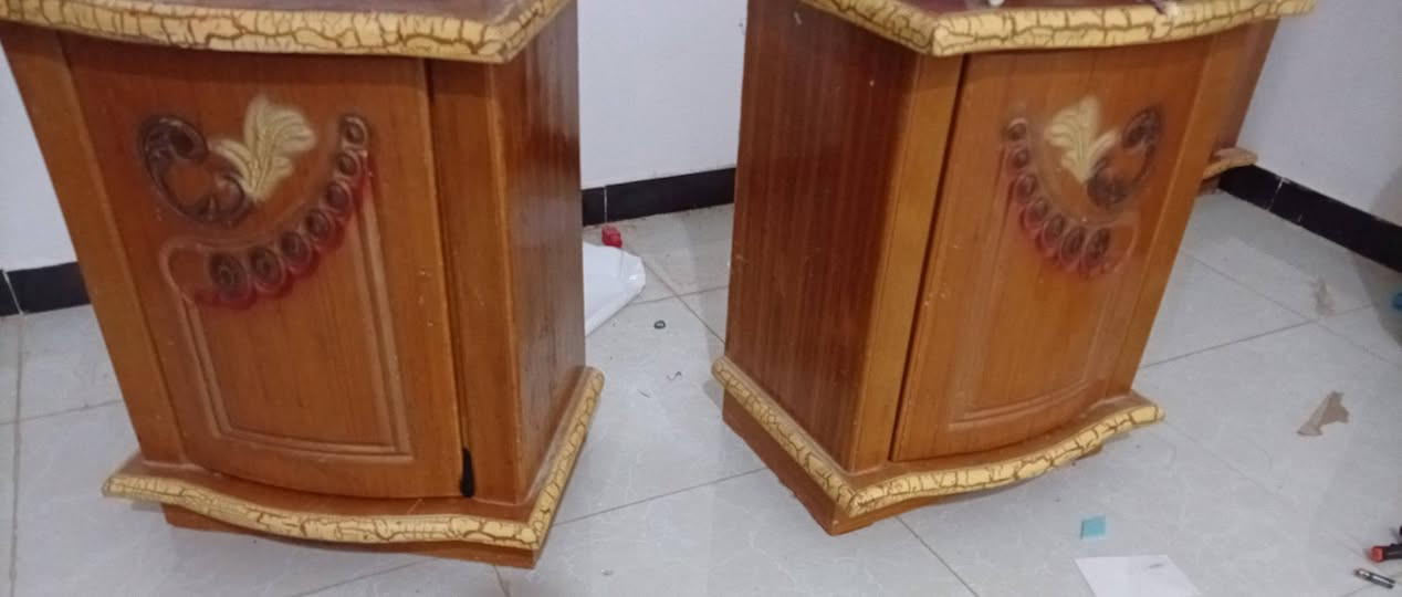 للبيع نجاره نظيفات وقويات لسعر 350 وبعد وياهن تخت
***********  للاستفسار

