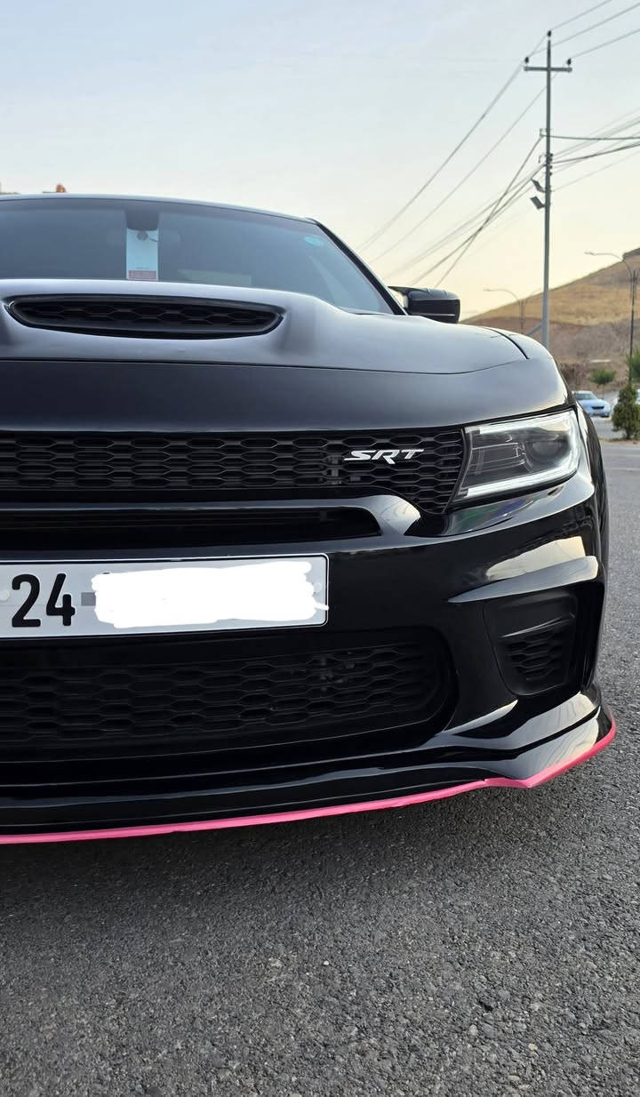 جارجر 2023 ( الأصدار الأخير ) LAST CALL 
6 سلندر تو ويل 
ماشية 70 فقط 

كت كامل SRT HELLCAT WIDEBODY 
ويل قياس 20 ماركة VOSSEN جداً مميز 
مع تايرات حجم 275
بيها اكزوز سبورت تحكم عالريموت
داخل لونين ازرق واصفر 
شاشة كبيرة ابل كار بلي واندرويد اوتو 
إشارة ليد LED
تشغيل عن بعد 
حساسات خلفية 
سستم سماعات الباين 
بيها كتاب تظليل 80%

رقم دهوك بأسمي 
رقم وهزة وسنوية كله جديد 

وارد كندي بيها قطعتين صبغ

السيارة بالواقع احلى من الصور 
وهواي مصروف عليها 

السعر : 220 وبيها مجال 
مكان السيارة دهوك 
***********
***********
اتصال أو واتساب
