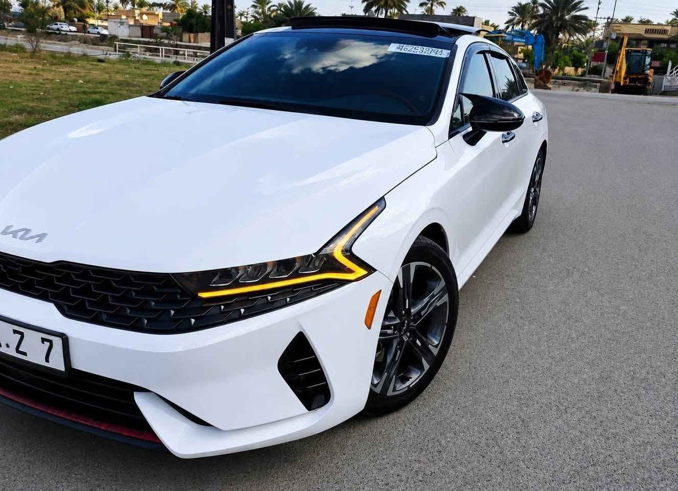 اعلى مواصفات جي تي لاين ( سعر مناسب مال بيع )
كيا K5 GT-LINE موديل 2023 
وارد امريكي 
الحادث : دعاميه خلفيه فقط 
رقم بغداد وباسمي 
سنويه 2030
محرك 1600 تيربو
گير أوتوماتيك 8 سرعات
فئة GT-LINE

المواصفات:
ماشية 70 الف مايل وقابلة للزيادة
فتحة بانوراما 
كشنات جلد تدفئة وتبريد
تشغيل بصمة + بصمة أبواب 
تشغيل عن بُعد
رادار أمامي + خلفي + جانبي
نقطة عمياء
5 أنظمة قيادة ومساعدة للسائق
إنارة داخلية لمس
كاميرا خلفية
حساسات أمامية وخلفية
تحكم ستيرن
مثبت سرعة
Apple CarPlay + Android Auto
مانع انزلاق وثبات إلكتروني
تحذير مغادرة المسار ومساعد البقاء بالمسار
اضاءة LED
تايرات 235/45R18
السيارة شخصيه مال جناي نضيفه جدا 
كفاله عامه الشمس ما لايحتها وتجي تشوف بعينك النضافه وشكد محافظ عليها
للاستفسار *********** واتساب متوفر
