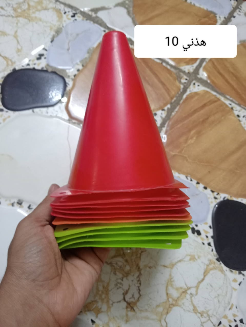 السلام عليكم عندي هذني شواخص للبيع وهذا رقمي *********** عنوان بغداد مدينه الصدر

