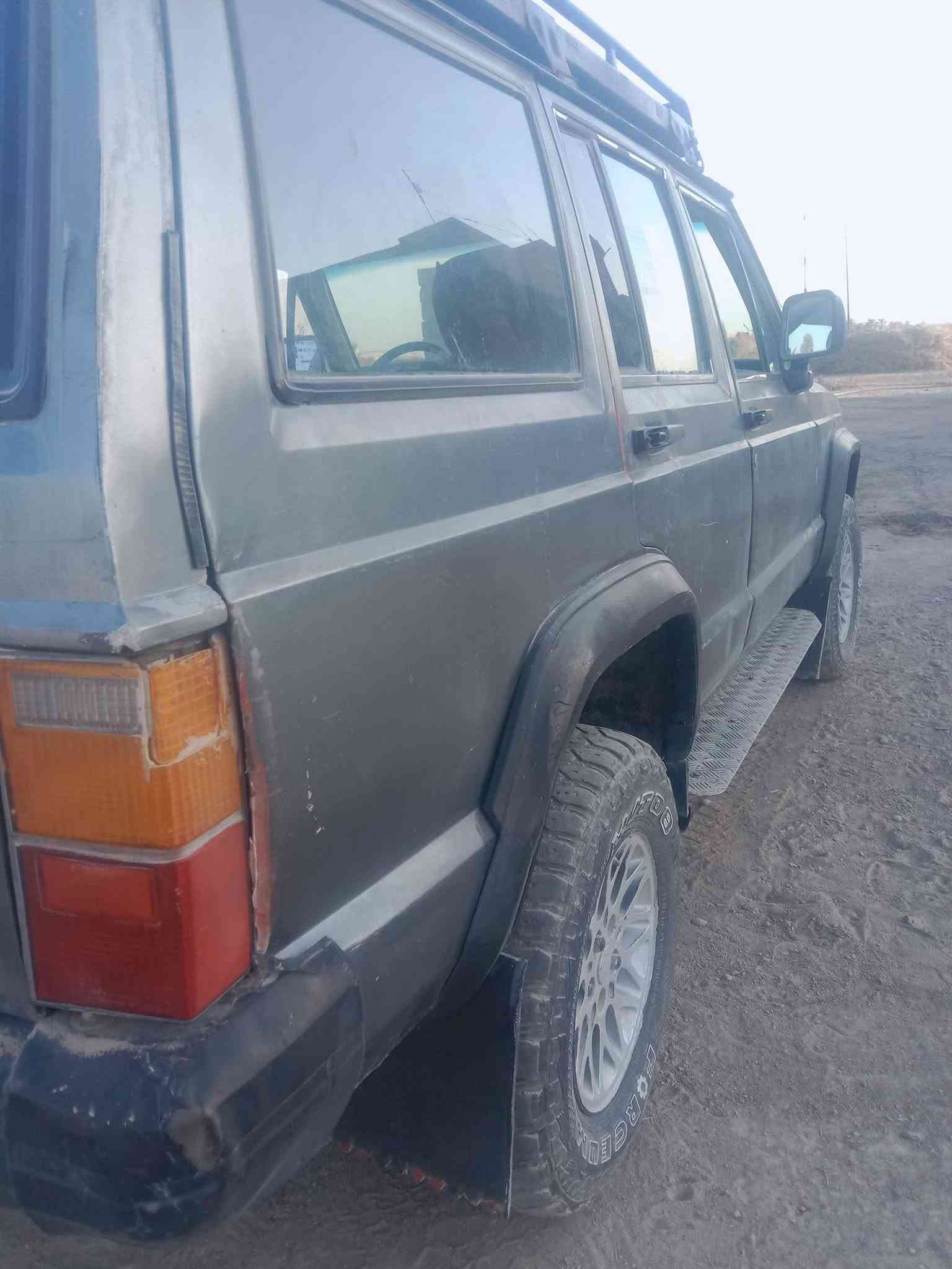 شيروكي • موديل ٨٩ • رقم ديالى