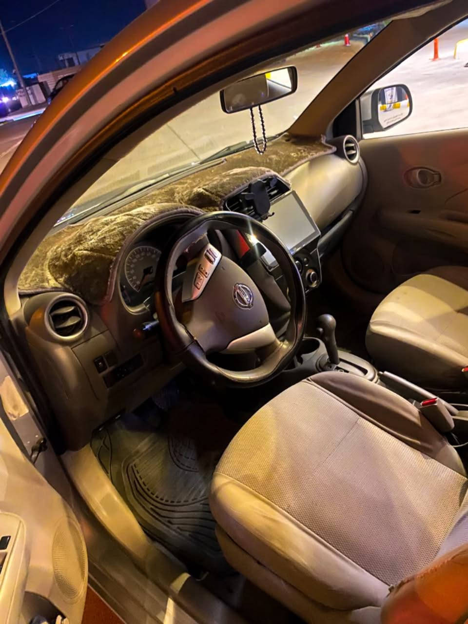 السلا مو عليكم اليو جاي بين نيسان لكشمي با 🚗

موديل 2018بدون صبغ گير محرك كوله اب شرت 🚗

دعامي لل دعامي اب شرت السياره ماشيه ١٩٥السياره كولش 🤝نضيف السياره مابيه مسرف يعني سياره حلوه نضيف 🫡

🫡***********
🫡***********

نص مكتوب في الصور:
- هاي لزكه