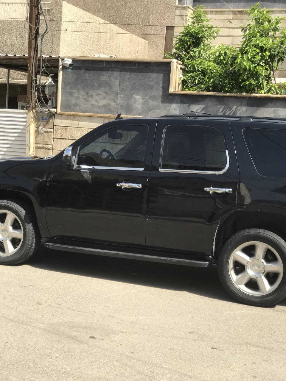 سلام عليكم 
تاهو ٢٠٠٩ فول مواصفات LTZ 
داخل رصاصي 
سياره جديده مابيه اي نقص  
تخم تاير تبريد ثلج مكينه كير خير من الله 
كفاله عامه من الكص والعشائر ولانتربول مصبوغ عام بمريكا بدون حادث  السعر  52ورقه 
المكان بغداد بلديات
***********
