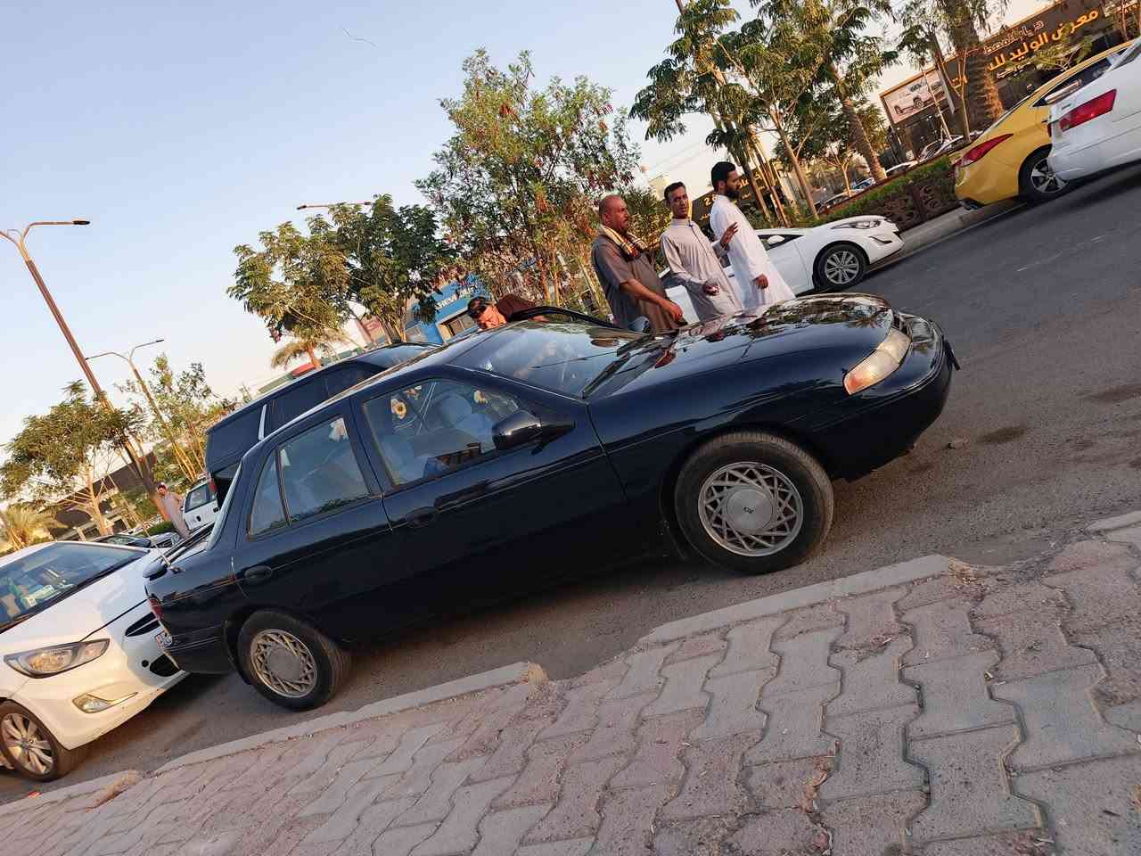سلام عليكم سيفيا موديل 94 تعمير جديد مابيها اي نقص سياره احله من صور سعر 40وبيها مجال مكان بغداد ابو غريب رقم صاحبها‏‪***********‬‏
