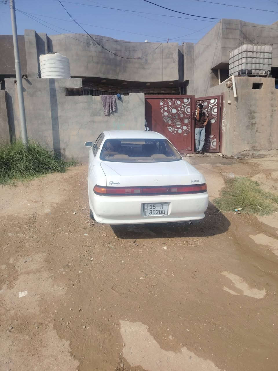 سياره مارك موديل 93  المكان بابل الصحوه حي الزهراء   ***********
