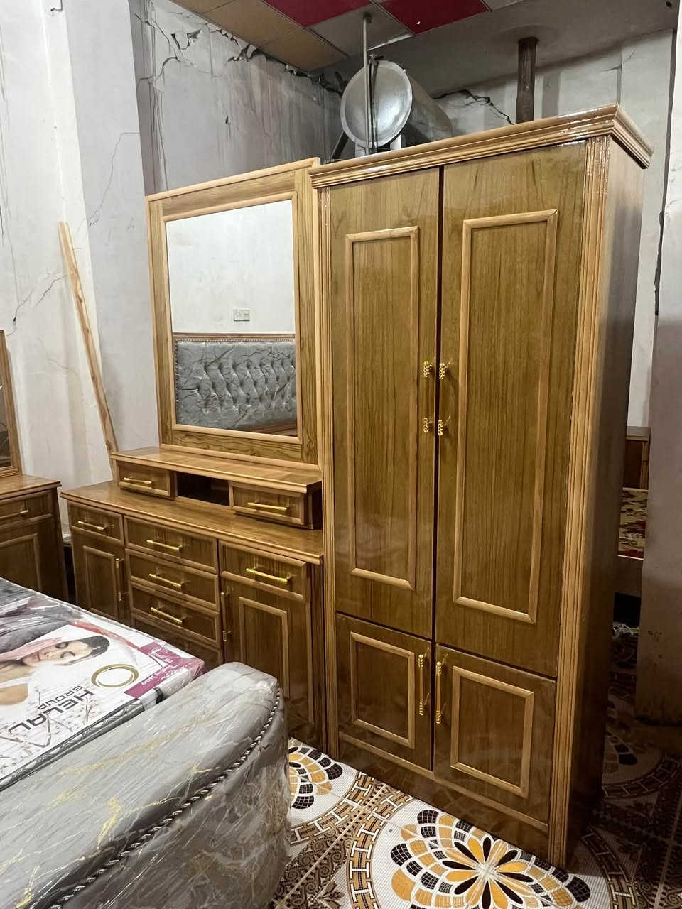غرف صاج الموصل – شغل درجة أولى وبأسعار مناسبة ✨

إذا تدور على الجودة والمتانة والسعر المناسب، وفرنالك تشكيلة من غرف صاج الموصل شغل درجة أولى وبأحجام وتصاميم مختلفة 👌

🔹 الكنتورات : من بابين إلى 5 أبواب
🔹 الغرف: متوفرة بأشكال مختلفة
🔹 المرايات: متوفرة
🔹 الجرارات: متوفرة
🔹 جرابي (تخت): طفل ونفر
🔹 التخت النفر: دوشمة وبدون دوشمة

💰 الأسعار:
▪️ الغرف: من 850 ألف إلى 2,000,000 حسب الحجم والمواصفات
▪️ تخت نفر: من 50 إلى 65 ألف
▪️ المرايات: من 65 إلى 80 ألف
▪️ الجرارات: 50 ألف

📍 الموقع: الشرقاط – شارع السدة
📞 للاستفسار والطلب: ***********

✨ شغل درجة أولى – جودة تستاهل وثقة تدوم ✨
