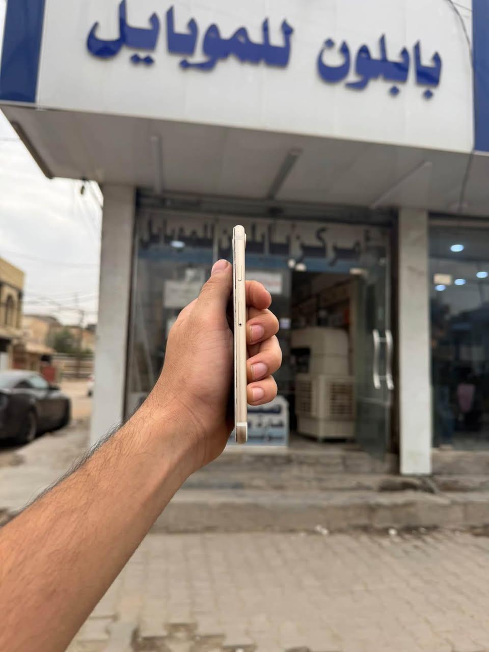 آيفون ٧ • ١٢٨ جيجا • شاشة مكسورة