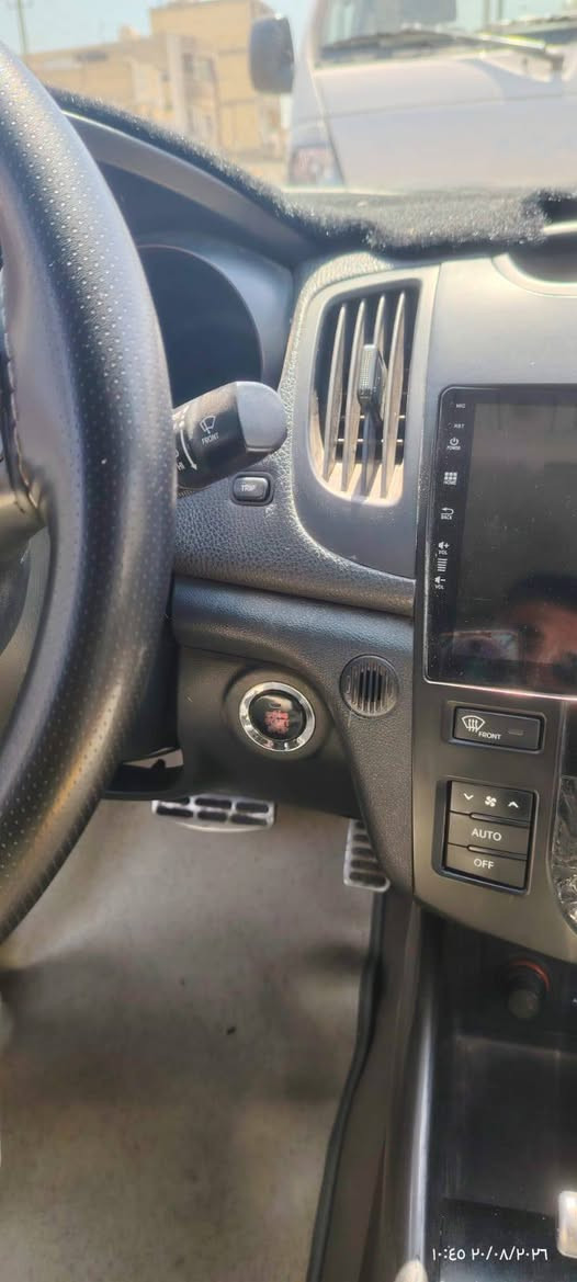 السلام عليكم ادمن بعد إذنك
كيا سيراتو موديل 12 خليجي رقم بغداد دولي جديد وسنوية وهزة جديدة بسمي فول المواصفات  مواصفات بصمة فتحة اشاري مري،  مري شفط شفتات استيرن حساس كامرة شاشة مكية كير تبريد نعمة مكينة 1600 دوش ومنضومة غاز جديدة 60 لتر جديدة مشدودة صار تلث اشهر مع الكارت بيها قطعتين تبديل بدون دواخل مكاني بغداد مدينة الصدر ***********
سعرها 93 سونارها موجودة بالصور.
