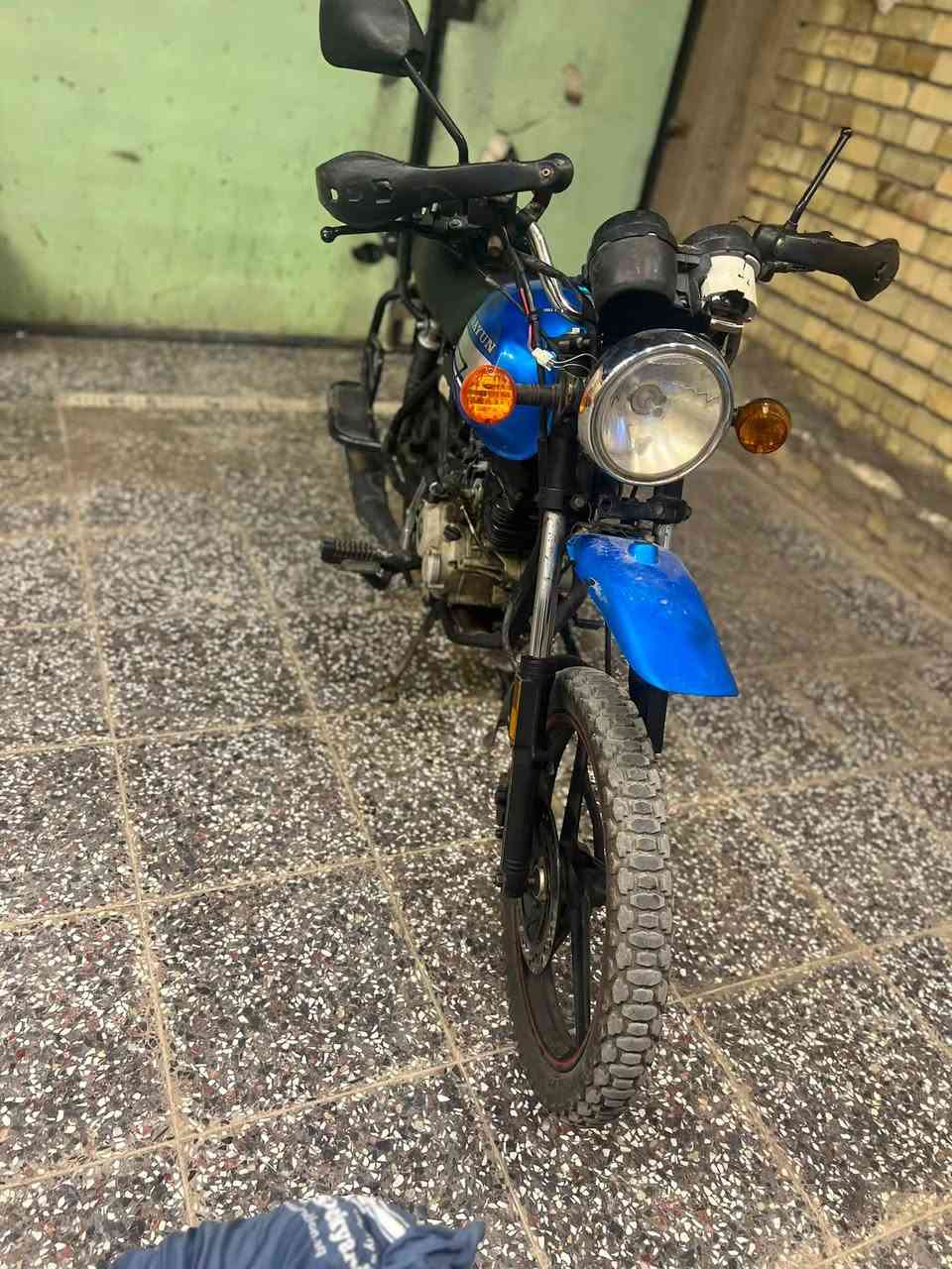 دايوان جبلي مديل 24 دراجه محوره مكينه بوكسر دراجه جانت متروكه و هسه شغلته كشي شغال بس يرادلهه ترتيب سعر 500 وبيه مجال مكاني بغداد العبيدي رقمي  *********** رقمي واتساب ‪***********‬
