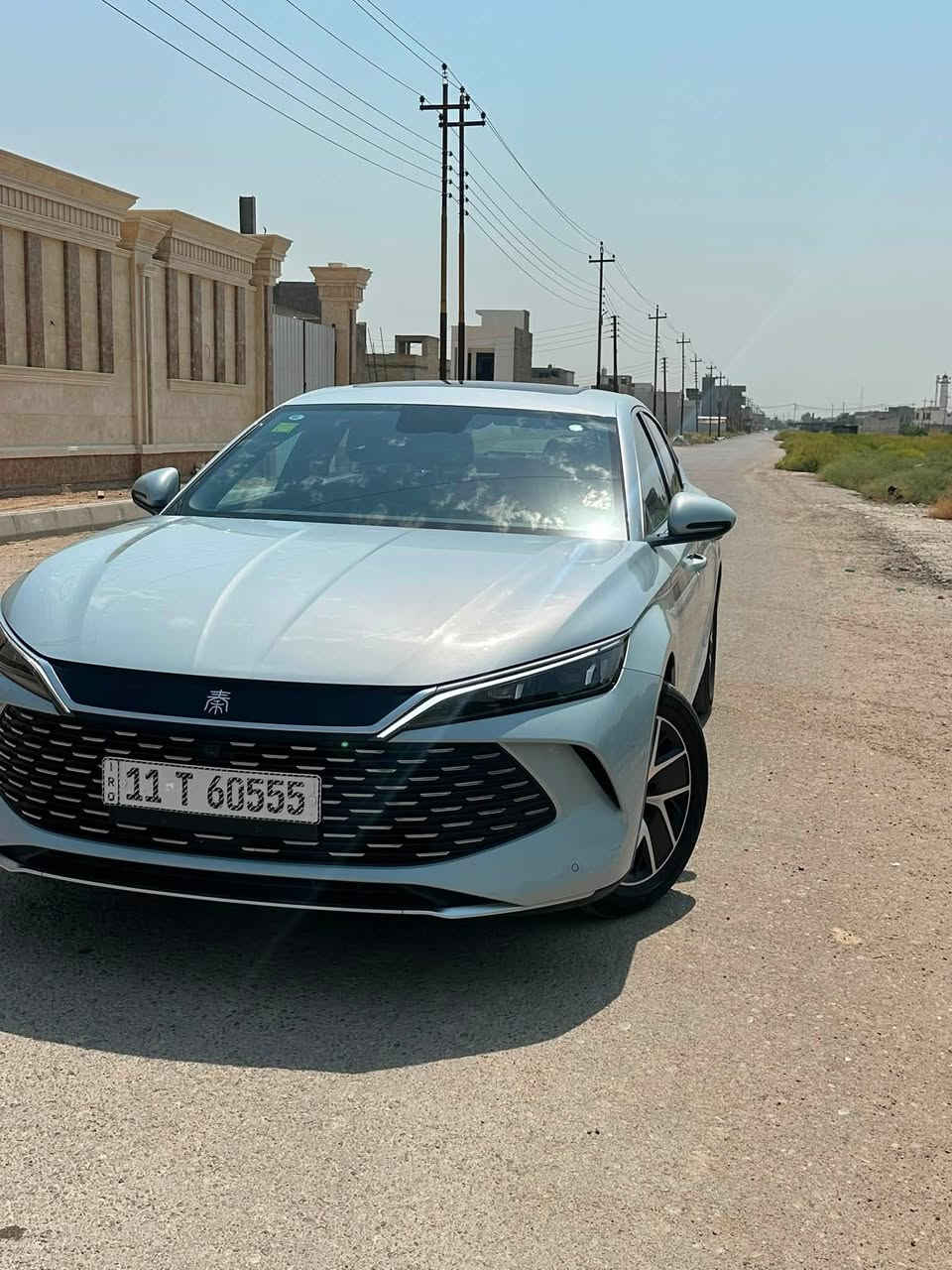 سلام عليكم BYD QIN L
موديل 2025
ماشية 21000
بطارية 120 كيلو
فتحة بنوراما 
خمس كاميرات 
رقم بغداد 
باقي المواصفات معروفة 
الرقم حلو 60555
السعر 26 ميلون 
الرقم ***********
