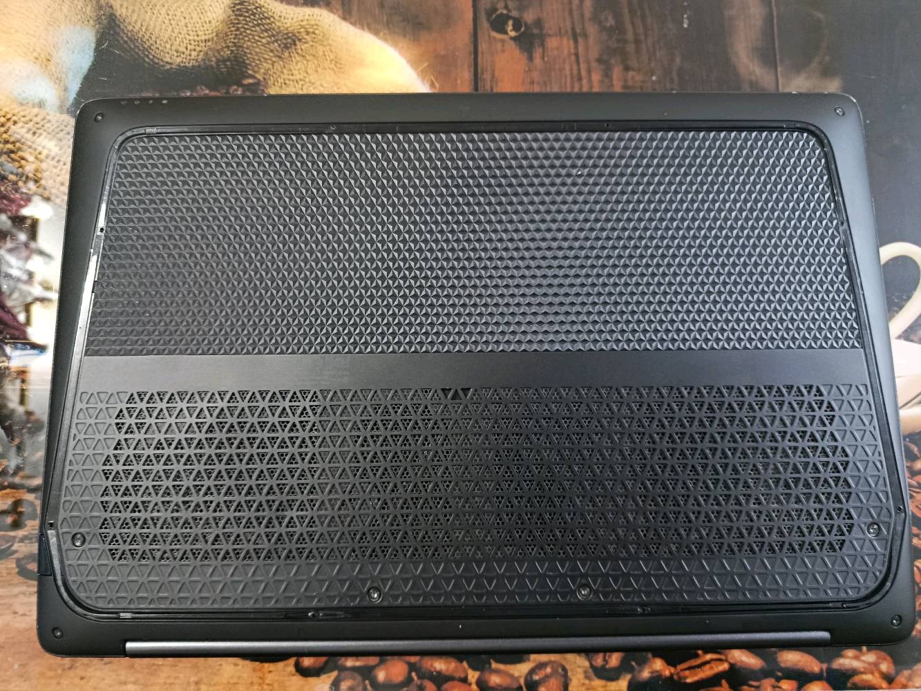 laptop HP zbook studio g3
المواصفات 
cpu: i7 th6 HQ
RAM: 16GB 
GPU: NVIDIA Quadro M1000M (4Gb) 
M.2 238gb
screen size: 15.6in
السعر 450 الف وبي مجال 
العنوان البصره كرمه علي
شنو حالة البطارية تقريباً؟ وكم تدوم وياك بالشحن؟: 
بطارية تحتاج تبديل بدون استخدام نص ساعه ويه الاستخدام 5دقايق
شنو أفضل طريقة للتسليم: استلام من البصرة لو ممكن توصيل، والسعر شكد آخره؟: 
ماعدي توصيل وبي مجال 
الرجاء التواصل في الواتساب 
