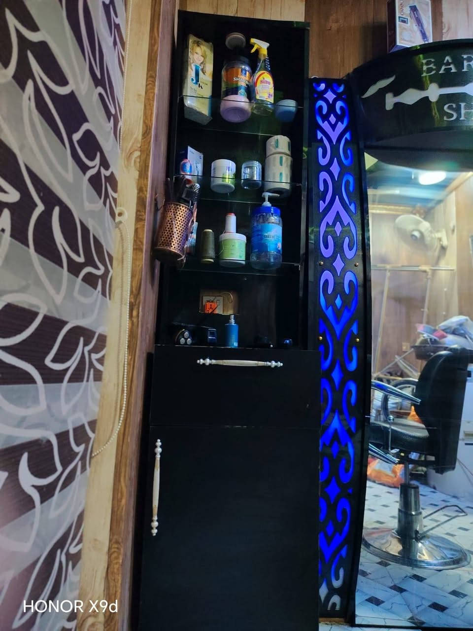 كرسي +ميز حلاقه استخدام قليل+مسواك محل
ينباعن شلع الاستفسار ***********
