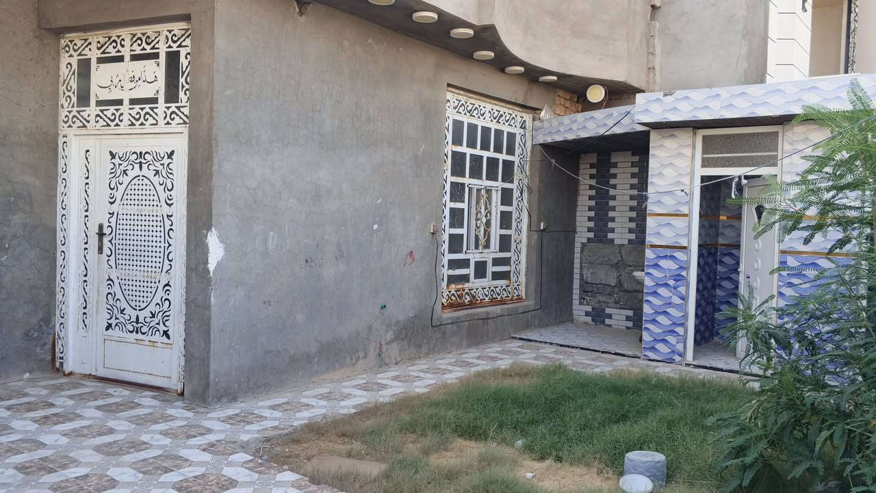 🏡 بيت للإيجار
يتوفر بيت للإيجار في الرمادي – منطقة 6 كيلو.

📍 الموقع: الرمادي / 6 كيلو
📐 المساحة: 200 م²
💰 الإيجار الشهري: 300 ألف دينار

📞 للاستفسار والاتصال:
***********
