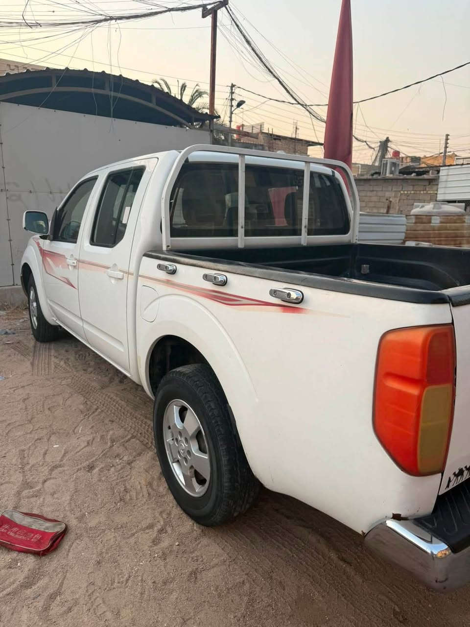 نيفاره 2008سياره بدون ضربه مكينه ستوه مجفته كير عادي تخم تاير حداديه جديده البيع راعيه يريد تحويل سعره 70 وبيه مجال بصيط 
***********
