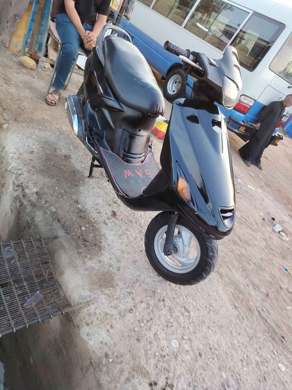 سلام عليكم
دراجة فراشة للبيع السعر 350وبيه مجال 

للأستفسار *********** او مراسلة
مكان قضاء الشامية
