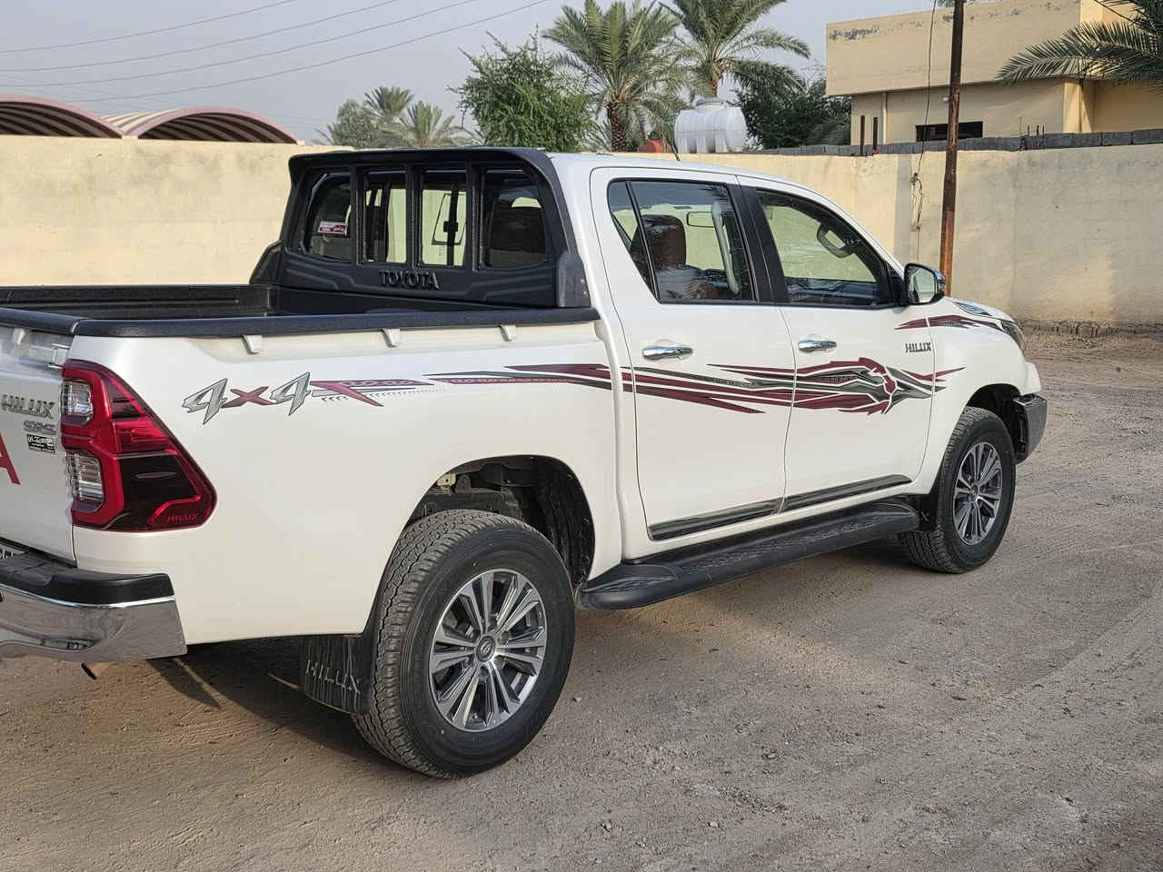 هايلوكس • ٢٠٢٤ • ٤×٤