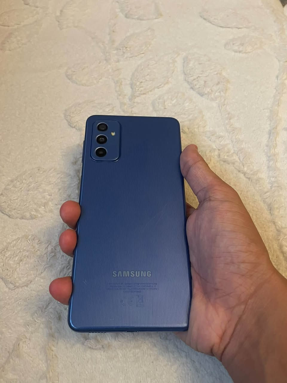 سلام عليكم سعر مناسب
للبيع أو مراوس سامسونك M52 5G اخو الجديد 
كفاله عامه من كلشي و نضافته 100% 
نضيف جداً و على الفحص 
مواصفاته معروفه شاشه أولد 120hz
ذاكره 128 و عشوائيته 16 
جهاز نضيف جداً و قوي جداً و كامرات و كلشي ع فحص 
رايده 225 الف نهايته أو مراوس
مكاني بغداد العامريه 
رقمي *********** بي واتساب
