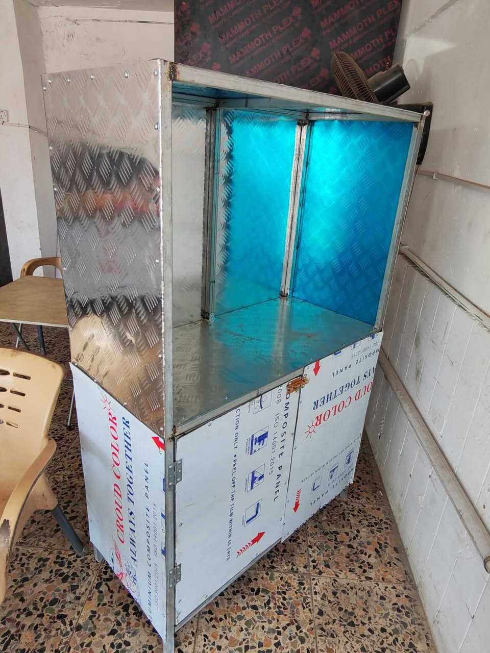 شواية كص ٦ عيون مع كافة ملحقاتها (شيش سل ستيل مو عادي +صينيه فافون +سجاجين عدد 2+ مستحده عدد 1 + ستاند )
شواية كص ٦ عيون مع كافة ملحقاتها (شيش سل ستيل مو عادي +صينيه فافون +سجاجين عدد 2+ مستحده عدد 1 + ستاند )
نظافة ١٠٠/١٠٠ استخدام اسبوع
السعر ٢٥٠ الاف 
طباخ عينين و حمايه طوله ١٥٠ سم سعره ٧٥ الف 
جنمبر جاي الاحمر  جديد نظيف ممستخدم ابد مع طباخ الصغير  سعره ٢٠٠
جنمبر فافون سعره ١٢٥ الف
ميز ٨٥ * ٢٥٠ سم سعر ١٥٠ الف 
ميز سل ستيل ٦٠ * ١٨٠ سم سعر ١٢٥ الف 
الاسعار كلها بيها مجال حك الجيه 
المكان بغداد / حي صناعي جرف نداف
للتواصل ***********
