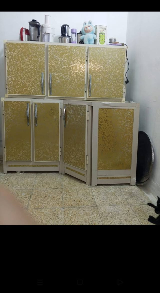 سلام عليكم تواصل واتس اب ***********
كاونتر تفصال ب 150الف بدون سنك: 
طباخ ب75الف: 
كنتور 150بي مجال: 
مكينة براذر كتروني ب250الف 
عنوان بغداد الجديدة لشراي يتفضل واتساب
