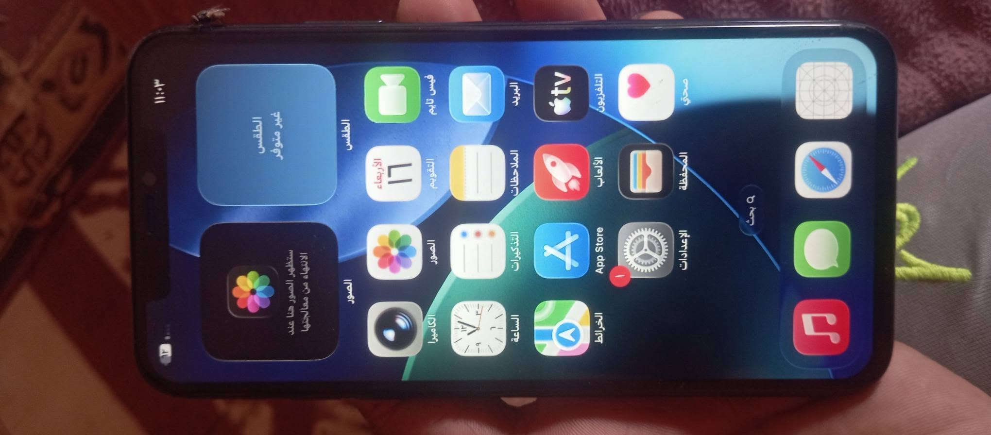 📱 للبيع iPhone 11 Pro Max - لون زيتوني مميز
ذاكرة 256GB

📍 المكان: الديوانية - الحمزة الشرقي
💰 السعر: 200 الف قابل للتفاوض

✅ المواصفات:
- البطارية 100% جديدة
- الشاشة مبدلة نوعية ممتازة وألوانها كلش حلوة
- الذاكرة 256GB
- شغال واي فاي وكلشي طبيعي

⚠️ ملاحظات للأمانة:
- الجهاز مفتوح تخطي
- شبكة السيم واكفة (يشتغل واي فاي فقط)
- فيس ايدي واكف
- الكامرة من تزوم فوك 2X تعلك شوية
- الشاشة والبطارية مبدلات

يفيد للالعاب والدراسة وجهاز ثاني

📞 للتواصل: ***********
الشراي الجاد يتصل او يراسل خاص

نص مكتوب في الصور:
- iPhone 11 Pro Max بطارية 100% شاشة نوعية ممتازة مفتوح تخطي السعر 200 الف قابل للتفاوض المكان: الديوانية - الحمزة الشرقي جهاز مستعمل • حالة ممتازة • جاهز للاستخدام للتواصل عبر رسائل الصفحة ضمان الفحص - جاهز للتسليم
- 11:04 القطع والخدمة تجمع Apple سجل تاريخ القطع والخدمة، وهذا السجل يعرض معلومات عن هذا الـ iPhone وحالته وتفاصيل إصلاحه. معرفة المزيد... سجل تاريخ الخدمة بصمة الوجه خاوي الشاشة البطارية غير معروف غير معروف مشكلة مشكلة
- 11:04 > حول إصدار iOS 26.6 اسم الطراز iPhone 11 Pro Max رقم الطراز MWHM2J/A الرقم التسلسلي G6TZJ19BN711 سجل تاريخ القطع والخدمة > الشبكة غير متوفرة الأغاني يجري التحميل... الفيديوهات يجري التحميل... الصور يجري التحميل... التطبيقات ع السعة ٢٥٦ غ.ب. متوفرة ٣٣,٦ غ.ب. شركة الاتصالات
- ١١:٠٣ حالة البطارية والشحن رسالة مهمة حول البطارية غير قادر على التحقق من أن هذا الـ iPhone يحتوي على بطارية أصلية من Apple. قد لا تكون التفاصيل الواردة من هذه البطارية دقيقة. لمعرفة المزيد الحد الأقصى للقدرة %١٠٠ أقصى قدرة للأداء الـ iPhone غير قادر على تحديد عمر البطارية. شحن البطارية المحسن للحد من استنزاف عمر البطارية، يتعلم الـ iPhone من عادات الشحن اليومية، بحيث ينتظر ولا يتجاوز ٨٠٪ حتى يحين موعد حاجتك إلى استخدامه.
- ١١:٠٢ جهات الاتصال البودكاست الطقس iTunes Store التلميحات واتساب الأسهم الكتب الملفات الترجمة Facebook Gmail بحث يجري التحميل... المساحة الحرة المعينة اللياقة تحديد الموقع Watch الأدوات اليوميات Instagram المنزل