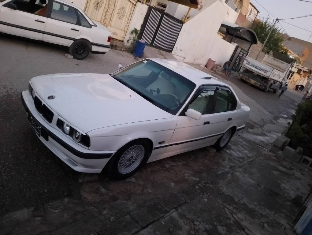 BMW 525i 1993
گێڕمەکینەبەشەرت
گێڕعادی سپی بەفری
بستەک لێدانی هەیه دەنابێ لێدانەئاڕم پلاستیک هەولێربەشەرت تایەپاتری توندوتۆلی بەشەرت فول گەنجانەیە قەپوقۆپی هیچ نیەبەس ئەکسلی کەمەک دەنگی هەیەباقی هەموشتی بەشەرتە سعری 29$مەجالی هەیەشوێن هەولێربەحرکە
ژ.م ***********
W  M  V  لەسەرە
بەس فرۆشتنە برایان أربيل, العراق
