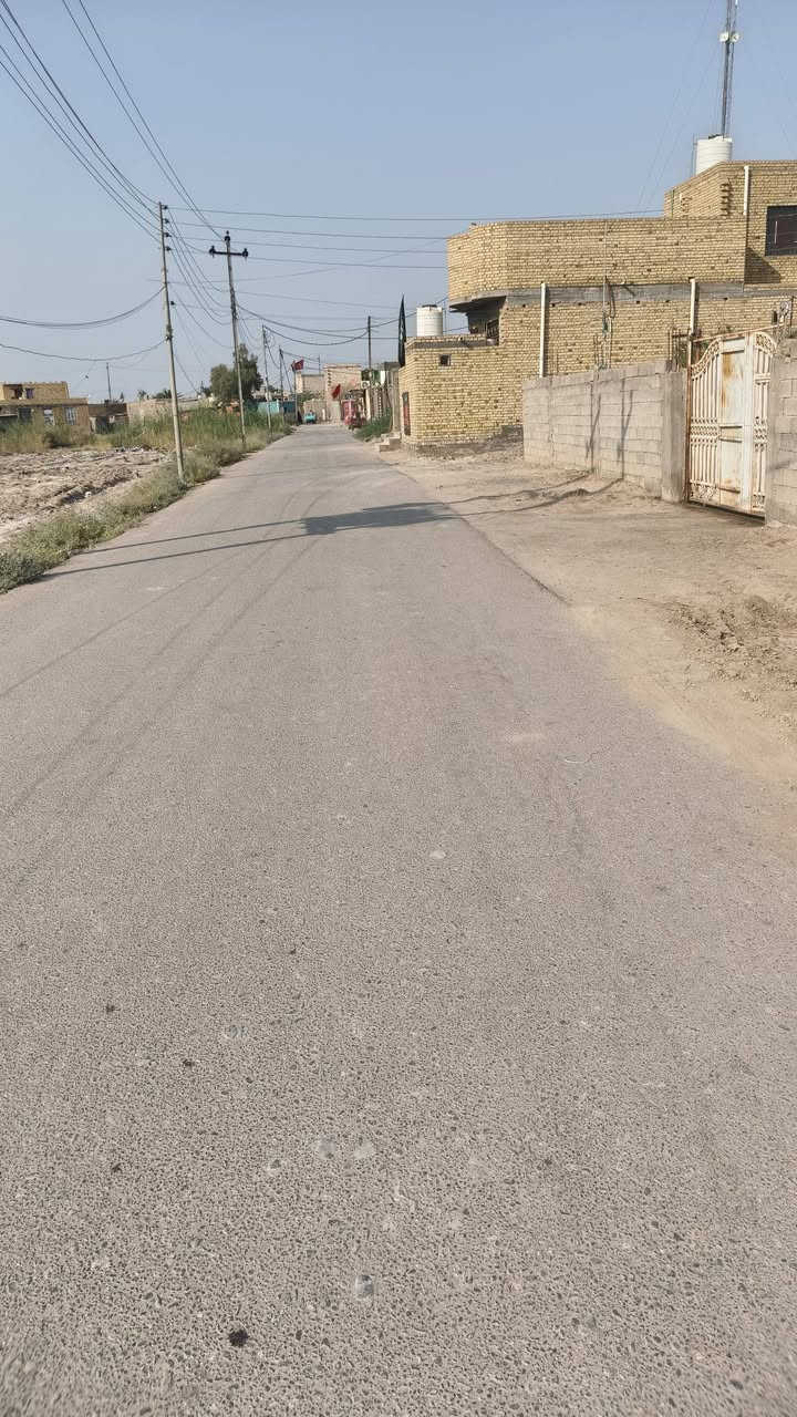 بليو زراعي ناحية فضليه قريه الزهراء مساحة ٥٠٠ متر بيلو ركن بناء غرف ٣ صاله مطبخ ديوانيه هول صحيات خدمات ماء كهرباء شارع تبليط قريب عله شارع زوار طريق ناحية فضليه وناصريه شارع ال دبي سعر ٤٥ وبي مجال قليل وتصل عله رقم *********** وتصال عله واتساب
