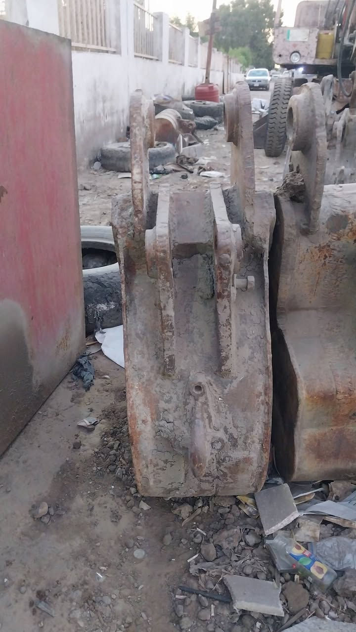 السلام عليكم للبيع كيلات 40 40 50 60 100 تطهير 150 للاستفسار ***********
