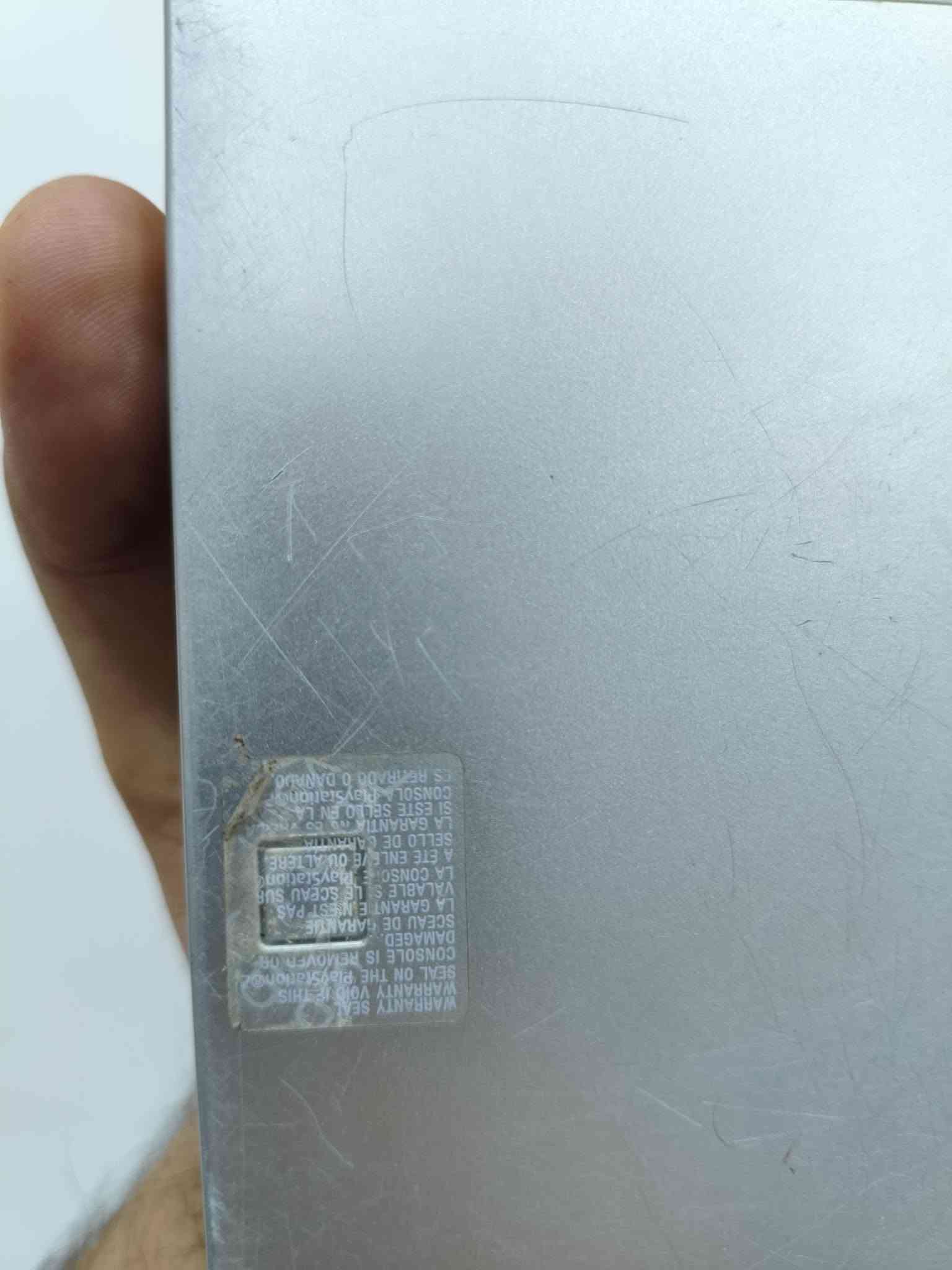 Playstation2 silver edition
بلي تو سيلفر كله بلادي ممصلح ممفتوح بعده بليبل الشركة 
مهكر وجاهز شغل والعب 
نظافة جيدة 
ويا يدات 2 
فلاش 
ميموري 
كيبلات جاهزة 
السعر 70 الف مع التوصيل 
عنواني حلة 
***********
