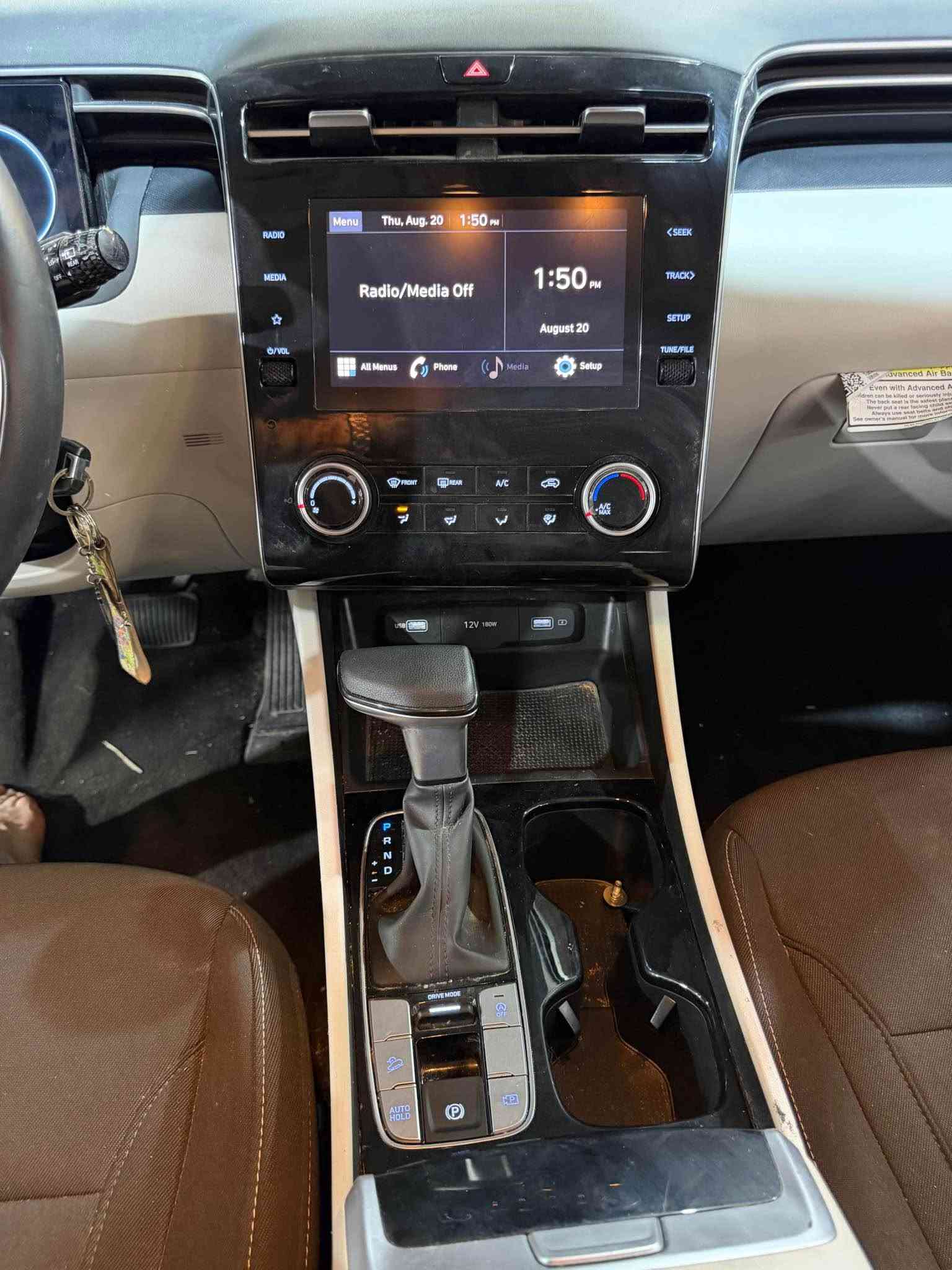Hyundai Tucson 2024
للاقساط 🔥مقدمة (90$)
***********
***********

سيارة SEL 🔥
ماشية فقط 17 الاف مايل
فوول مواصفات عدا بنوراما
كراسي ،هيتر 
تحكمات ستيرن
شاشة
كاميره
رادارات ٣٦٠ درجة
بريك بصمة
اوتو هولد
شحن وايرليس
٣ انضمات قيادة
محرك ٤ سلندر ٢٥٠٠ تنفس طبيعي
ضرر❌٥ قطع و وبع قمارة ابيعه صبغ عام بجم سليم
أرباك ستيرن و داشبورد سليم١٠٠/١٠٠
موجودة 📍اربيل معرضBRWA CARS 🚘 
بدون رقم تترقم شمالي ١٥ ورقة

***********
*********** أربيل, العراق
