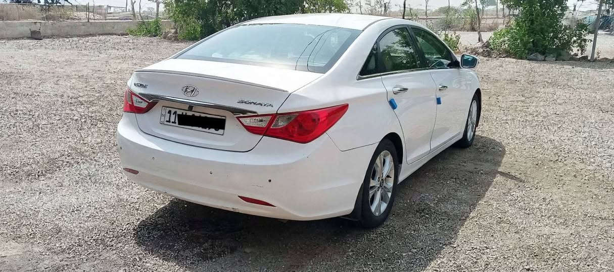سلام عليكم سوناتا 2013 خليجيه محرك 2400 دوش سياره جاهزه بيها 3قطع صبغ بدون دواخل كير مكينه صدر جاهزه تبريد ثلج شاشه كامره قطعتين تبريد تحكم ستيرن مري شفط رقم بغداد بسمي سعر 128 بيها مجال بسيط للشراي الهاتف،  *********** واتساب
