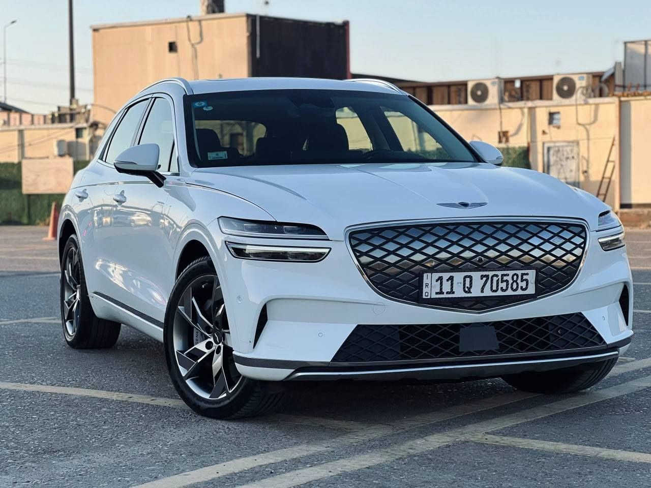 2024 Genesis GV70, Advanced
جنسز موديل 2024. GV70  
كهرباء بالكامل يعني كل هالفخامة و تفتر بيها 
طول السنة ببلاش
الفخامة و العزل و المواصفات والقوة 
صاروخ ميتقارن ب اي سيارة 8 سلندر
شحن كهرباء تمشيك 500 كيلو

 
دفع رباعي محركات اثنين
480 حصان
من الصفر ل 100 خلال 3 ثواني

حادث خفيف جداً 
ماشية 43الف  فقط
بدون شاصي بدون دواخل بدون ايرباك

الجام كله دبل امامي و خلفي عزلها رهيب

فول فول للاخير من البانوراما 
لمساج الكشنات للكامرات 360 

تمشي بالريمونت وكل المواصفات الباقيه موجوده
للبيع فقط اعتذر عن المراوس
السعر 295 ورقة وبيها مجال

رقم الشاصي 
5NMMCET14RH001224

***********
*********** بغداد, العراق
