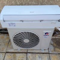 سبلت كري واحد طن انفيرتر  شغال كل ملحقاته موجوده بوري سعره 300 0771133...