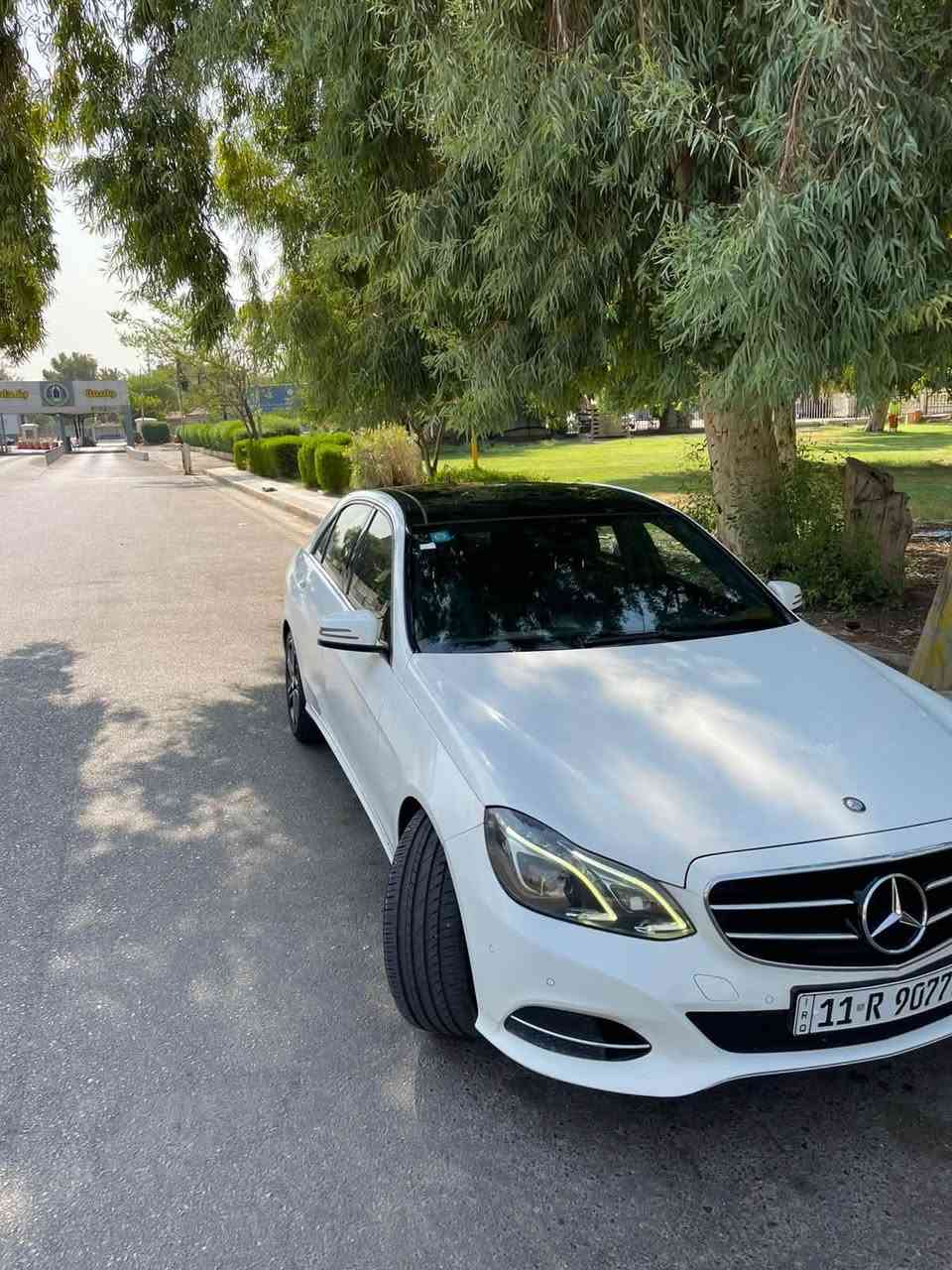 🚘 مرسيدس E200 | موديل 2013 | خليجي 🇩🇪✨
🔥 من أنظف سيارات المرسيدس بالعراق — مواصفات خاصة ومختلفة عن باقي سيارات موديل 2013

📍 المواصفات والتجهيزات:
• بانوراما ☀️
• إنارة داخلية 7 ألوان
• كراسي كهرباء
• تدفئة كراسي 🔥
• تبريد بيانو
• تبريد قطعتين
• حساسات 360°
• مرايات كهرباء
• Auto Hold
• لايتات متحركة ويه الستيرن
• مثبت سرعة
• نظامين قيادة
• شاشة
• كشنات جلد
• زينون بلادي
• تحكم ستيرن
• رادار أمامي
• نظام التحذير والحماية الأمامية 🛡️
• بصمة عدد 2
• أوتو ستارت
• ماوس تحكم
• مانع نزلات
• ناقل حركة أوتماتيك تعليك
• LED نهاري
• إضاءة ترحيبية عند فتح السيارة ✨

🛞 ويل AMG
والويل الأصلي موجود ويا السيارة.

📊 المعلومات:
▫️ مرسيدس E200
▫️ موديل 2013
▫️ ماشية 103 ألف كم
▫️ خليجي
▫️ كفالة عامة
▫️ باسمي — تحويل مباشر
▫️ رقم مميز ⭐

✅ سيارة مواصفات خاصة ونادرة، تختلف عن باقي سيارات الموديل، وبحالة ممتازة جداً.

📞 للاستفسار والتفاصيل: مراسلة أو اتصال
***********
***********
