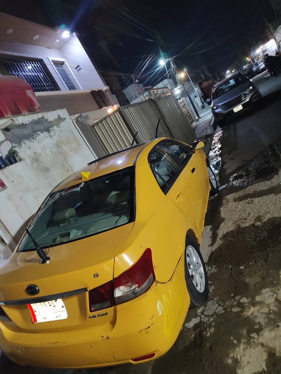 السلام عليكم بي وايدي جي ثري ٢٠١٦ بصمه
رقم الماني ديالى اصفر راعيهه موجود حي جهاد.. مكاني بلبياع السياره بيهه كير لودرام شفت السعر40وبيهه مجال ***********وتساب اوتصال
