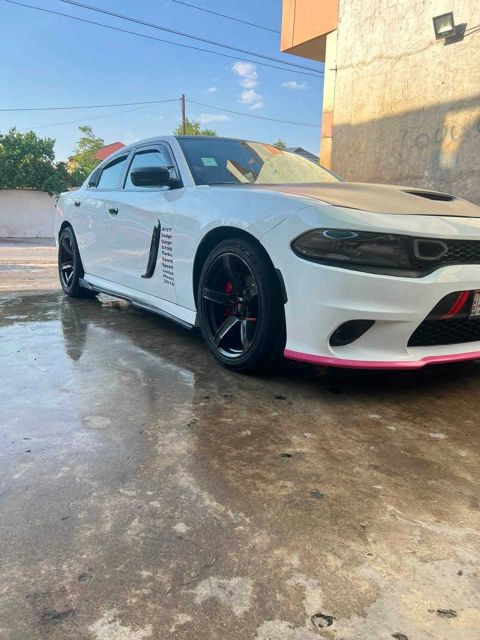 سلام عليكم
dodge charger  {SXTبلاصplus)model2018 للبيع خليجي وكالة هارلم فول الفول 1*1
گير و محرك و اكسل كلها بلاد و بشرط ممفتوح
محرك 3.6  ٦ سلندر 
🔥عليها كت GTكامل 
⚡️لايتات ليد  
ويل وايد بودي  
مواصفات شاشه جبيره و  فتحه كشن هيتر سماعات Beats 🛑 و يدات شفت ستيرن و دگمه SPORT 🏁بعد مواصفات و رادارات بل مرايه 
سياره داخلها و خارجها جديد 🆚
صبغ جاملغ امامي جهة سكن و و نص باب جهت السكن و بنيت محدث GT
حداديه ١٠٠٪؜
مكانها اربيل 📍 
فحص و هزه و سنويه و رقم جديد ب اسمي 
السعر215و بي مجال   
***********
 whats app
