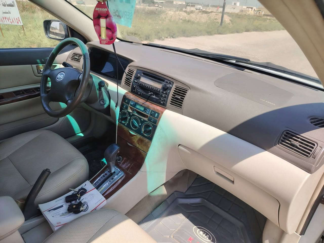 السلام عليكمBYD إف f3 گير اوتوماتيك موديل 13خصوصي بأسمي شرط ابلادية استلام شركة من ٢٠١٣ ليهسه مابيوعه بس مره وحدة رقم ديوانية الأنگليزي استوني داورته 
محرك وگير مكفولات والگشر بيه جراد .... 
وبيه ضربه من يم قبق البانزين 
لتبريد شغال ثلج 
صدر 80٪
سعرهه 58 
مكانهه الديوانية عفك ومتواجد عالخاص وعالواتساب ***********
واتصال ***********
