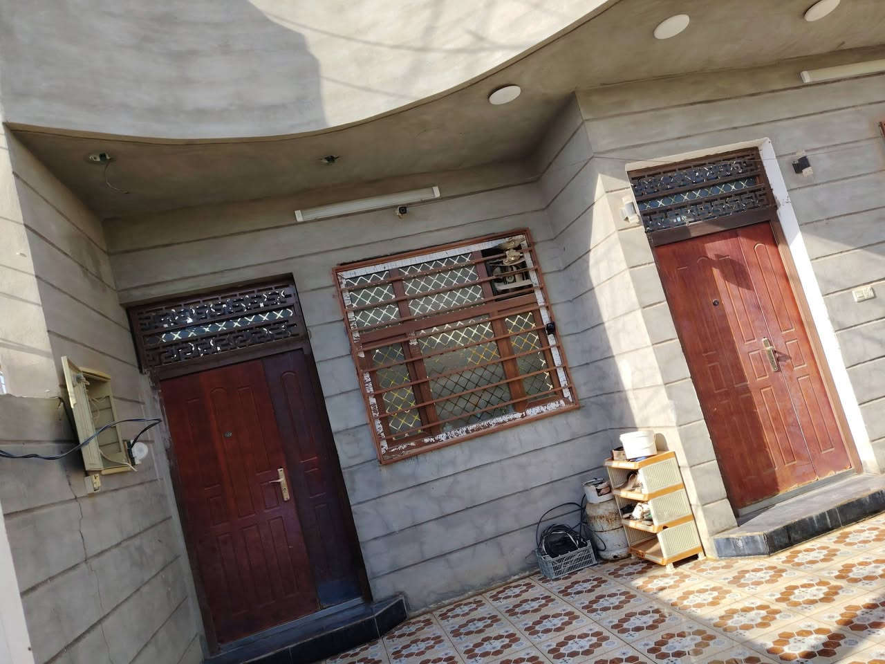 سلام عليكم  رحمة لهلكم اقرو المنشور زين يلة تتصل( دار للبيع  طابو المساحة 150 البيت مسحوب علية سكان مطلوب ٣٠ القصط الشهري 180 الف انتة وكاعد بلبيت تسدد عل تلفون البيت ركن على شارع سايدين كامل مجاري خفيف ثقيل باقي بس تبليط
البيت بناء حديث كامل من كلشي  وشقل درجة أولا
موقع الدار كاطون الرحمة قرب جامع مالك الملك
يبعد عن شارع الرئيسي ٣دقايق  سعر البيت (110) من
ضمن السكان  ***********  وربي يوفق. الجميع
