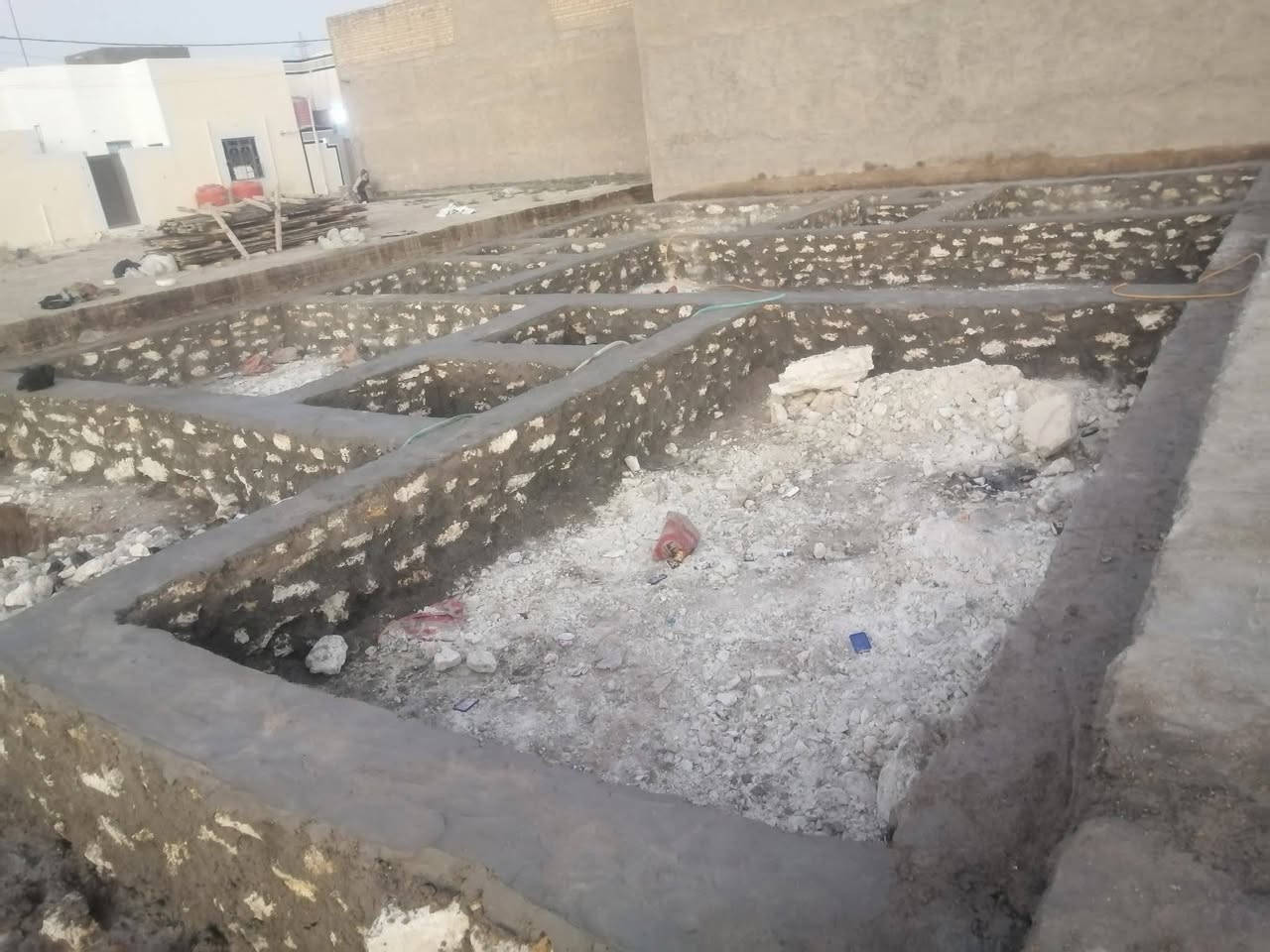 شقل حسب الطلب عباس ال مري تلفون ***********
