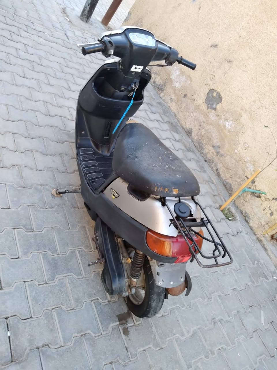 دراجه بطه للبيع مفتوحه شغاله هندر نكره عايزه ترتيبات 80..مكان رميثه شراي يتصل ويدلل ***********
