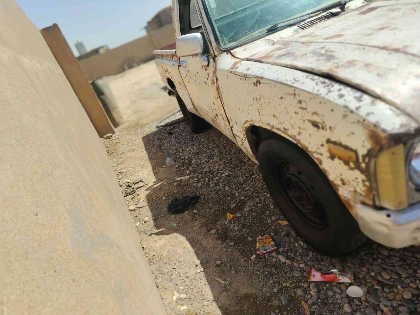 السلام عليكم ورحمه الله متاح ثمانينيه جاده للبيع رقم تاميم مميز وبطاقة بنزين وشرط التحويل والوكاله 
محرك جديد گير عادي جديد تبريد شتوي 
تدفئه صيفيه شاصي جديد بدون خياس اكسل جديد 
والگشر شوف العين بيه بعظ الحزاز ولكن بدون خياس 
وتخم تاير فوگ نص العمر وباتري جديد 
دوشمه جديده وكافي خلصن المواصفات 
خابر وتدلل 
 ***********
