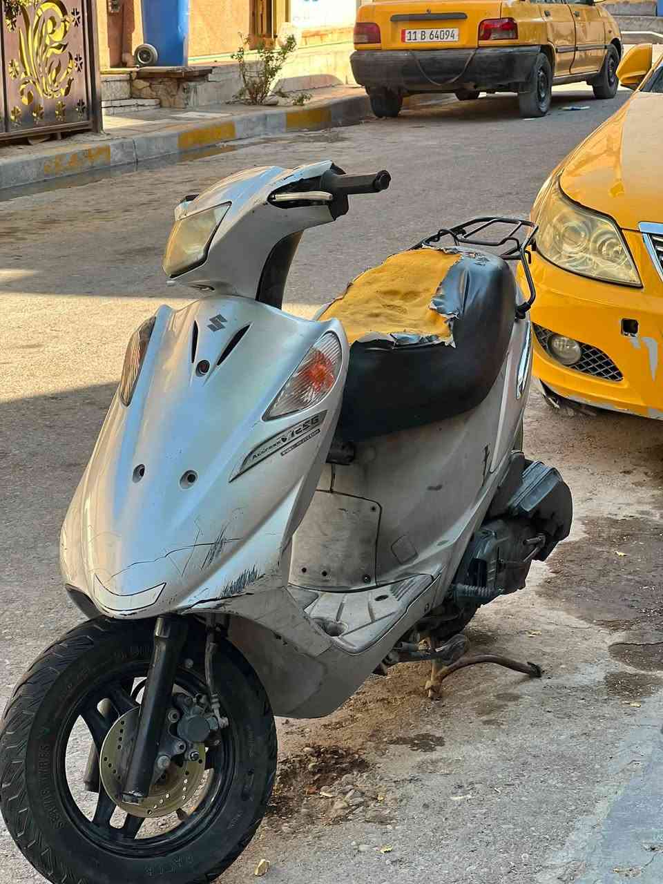 سلام عليكم دراجه ساسوكي ادرس ياباني للبيع دراجه كلها بلاديه مكينه خير من الله شلعه ومعدل نكره سلف الدراجه نوزل دراجه نواقصها خفيفه كلش سعرها 400 وبيها مجال المكان بغداد الزعفرانيه الرقم ***********
