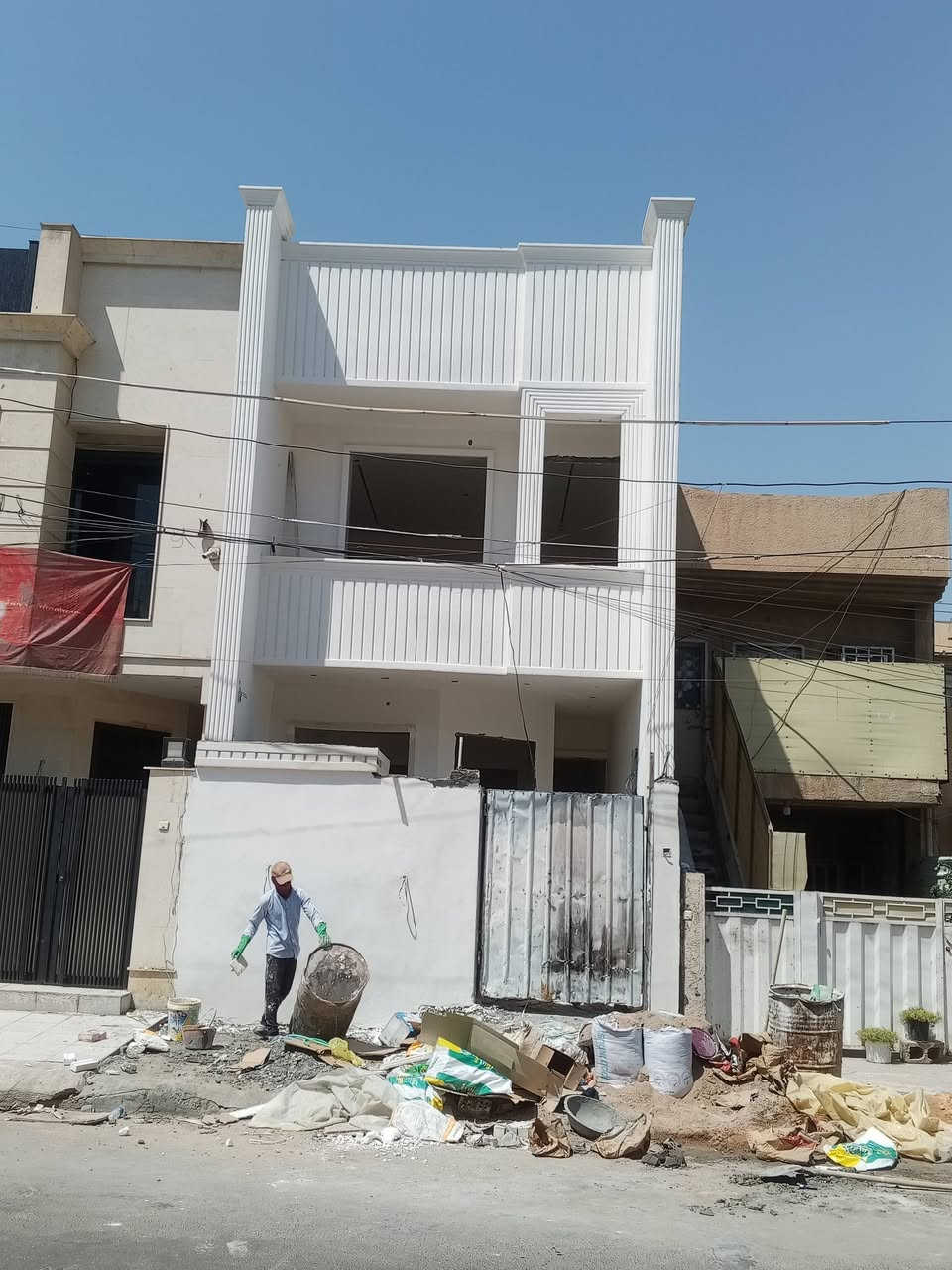 كادر الدليمي • لبخ صبغ فوم • واجهات