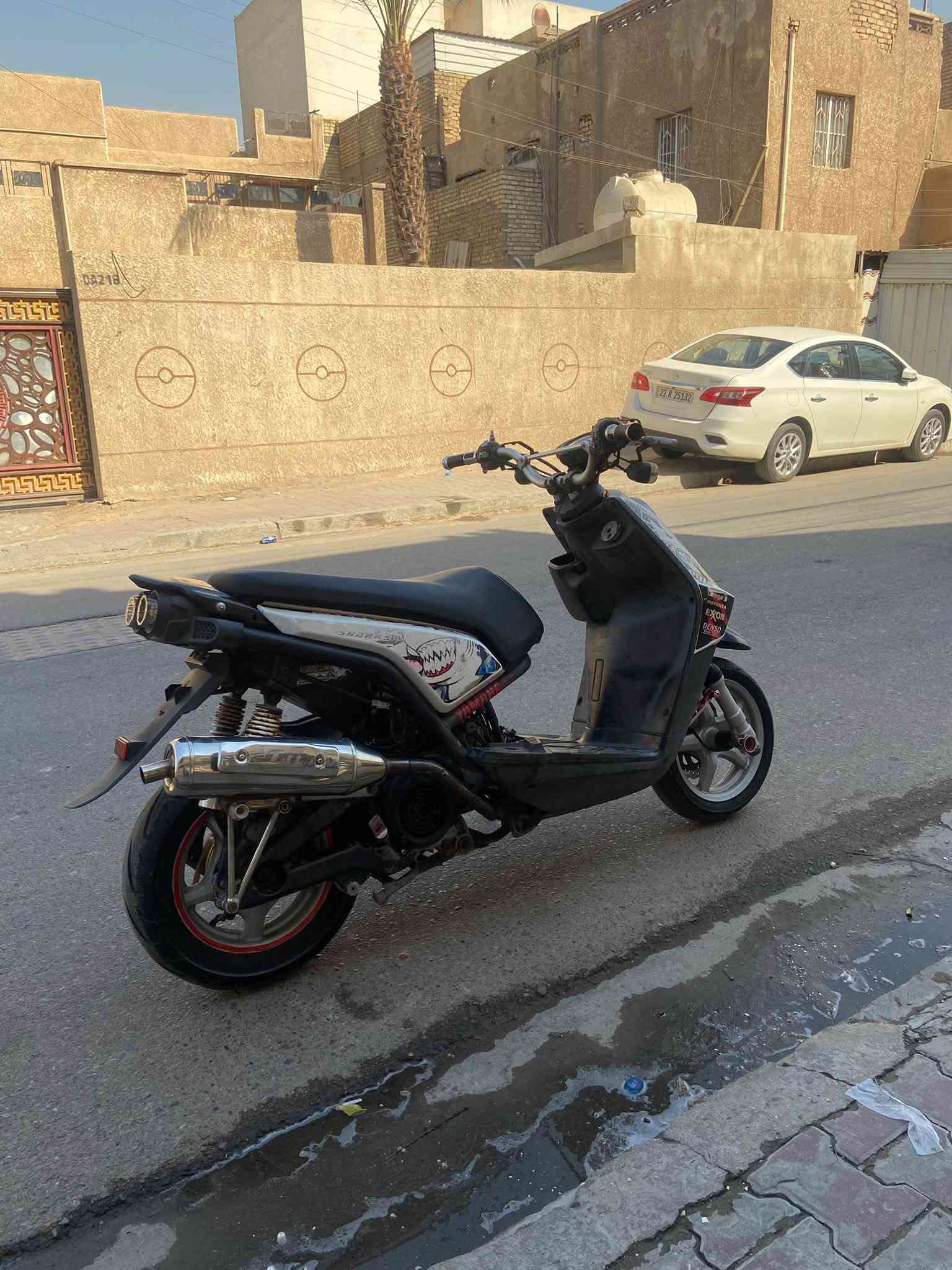 السلام عليكم للبيع او مراوس 🍀
سكنس جبلي ٢٠١٤ الدراجه بيها تزويد من اليابان الدراجه صارلها ٥ اشهر نازله 
مكينه 59 بلاد 
بيها زوج كلجات رياضي مختلفه 
بيها جويتر وجوين ودكشن KOSO مطابق 32 
بيها عقل RC رياضي 
منضومه زنون 
صالنصه بوري عدل ستيل مختلفه فوك الفلاوين وزه وجعره BWS 125 ✈️🔪
وبيها نواعم ستيرن ملقط بواقه قطره كرزيه كلهن أصليات 
كفراتها اصليه موشمه 
الدراجه بيها هواي كتفات وريموت ما اعرف بيهن كلش 
الدراجه شلعه ومعدل هجم بيها ضربت رون ومعدل اله هجم 
مكاني بغداد الدوره 
(ملاحضه) اخوان لا تقارنونها باراكضات وكلها تجاري دراجه ملحه فول ملاح وجديده الصور ضالمتها تجي وتفحص وتشلع عيوني لوتي لتصير
السعر // مليون و ١٠٠ مجالك مال جيه الدراجه ع ضمان ترايك وين متريد 
هــ***********  واتس
