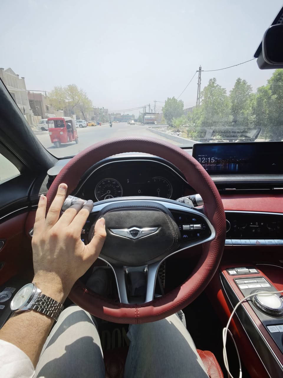 جينسيس  GV70 برستيج 2022 (فول)
 – 6 سلندر 3.500

محرك برغي ما مفتوح كفالة
الممشى: 61.000 ميل 
الداخلية: ماروني
 إيرباكات سليمة 
التقنيات والمساعدة بالقيادة:
كاميرات 360 حساسات أمام/خلف انصدام توقف ذاتي
رادارات (تتقدم وترجع بالريموت) 
ريموت تشغيل/تحكم
تبريد وتدفئة الكشنات
مساج الكراسي
مواصفات “ما تخلص”
االصبغ:
(مجموع 6 قطع صبغ) بدون تبديل 
لا بارد ولا حار كل القطع بلادية
سبب الصبغ: اصفرار بالكشر
انارة داخلية + إنارة إضافية 
سعر جدا مناسب 235 ورقة 
 للاتصال / شراي يتصل: ***********
سيارة ب اسمي رقم جديد دولي تحويل ثاني يوم
